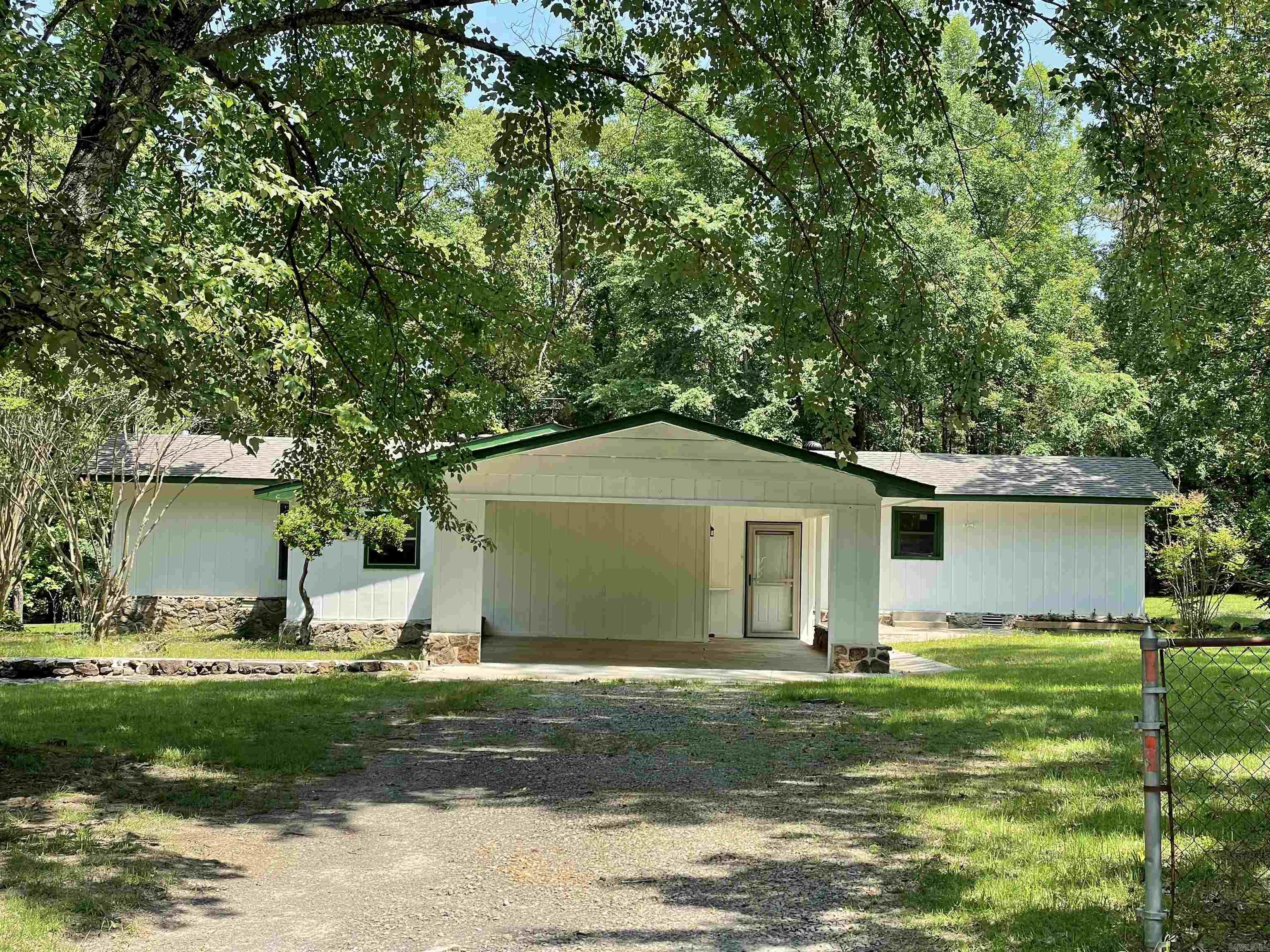 PINEY WOODS ESTATES - Residential