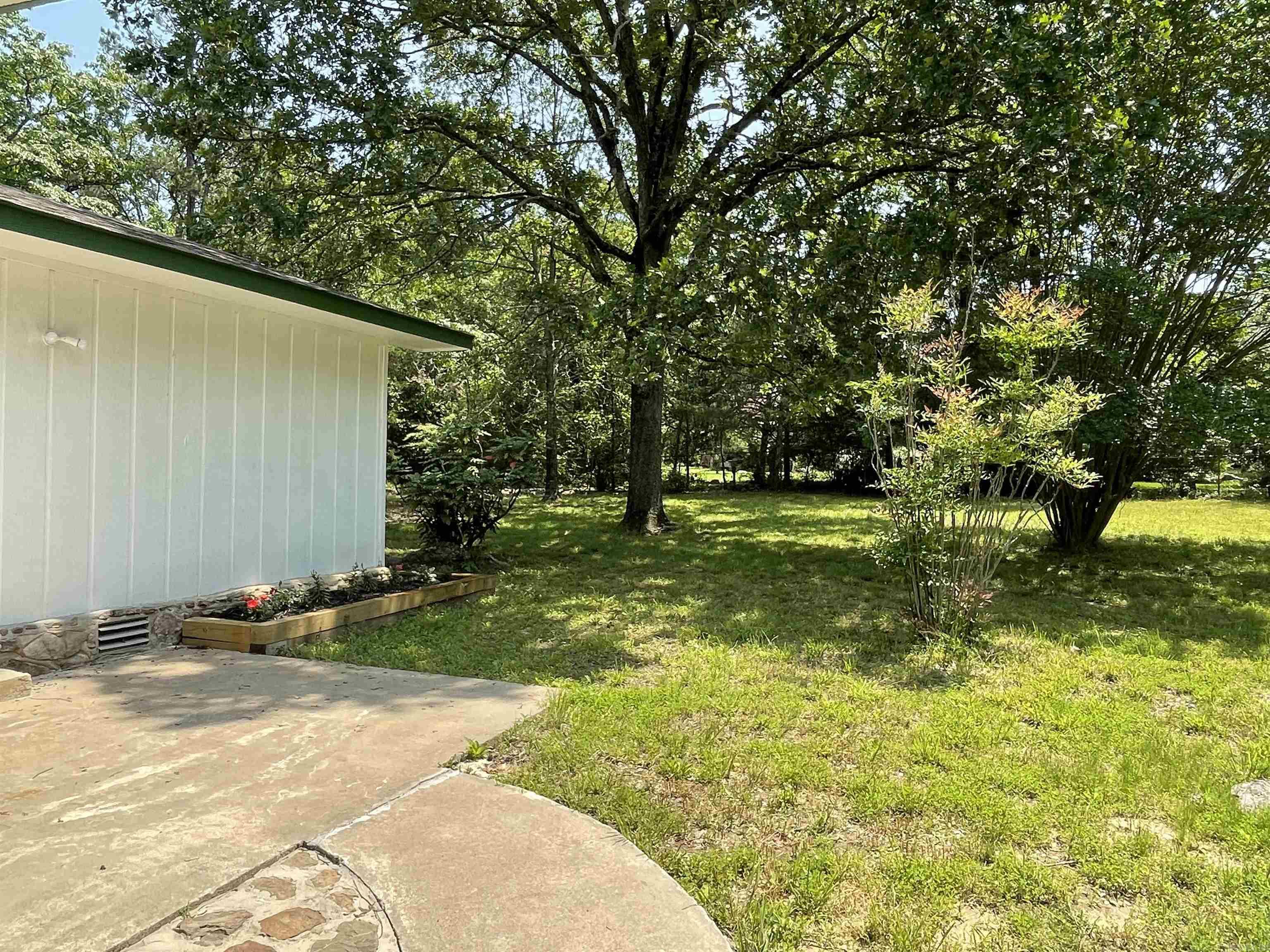 PINEY WOODS ESTATES - Residential