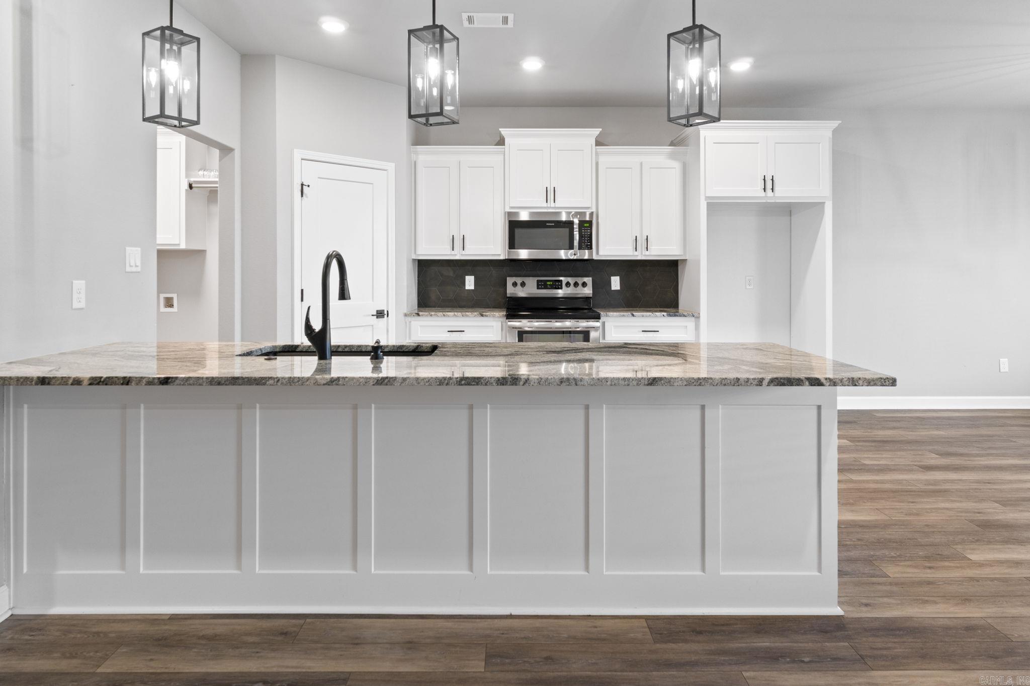 NORTHSHORE RIDGE - Residential