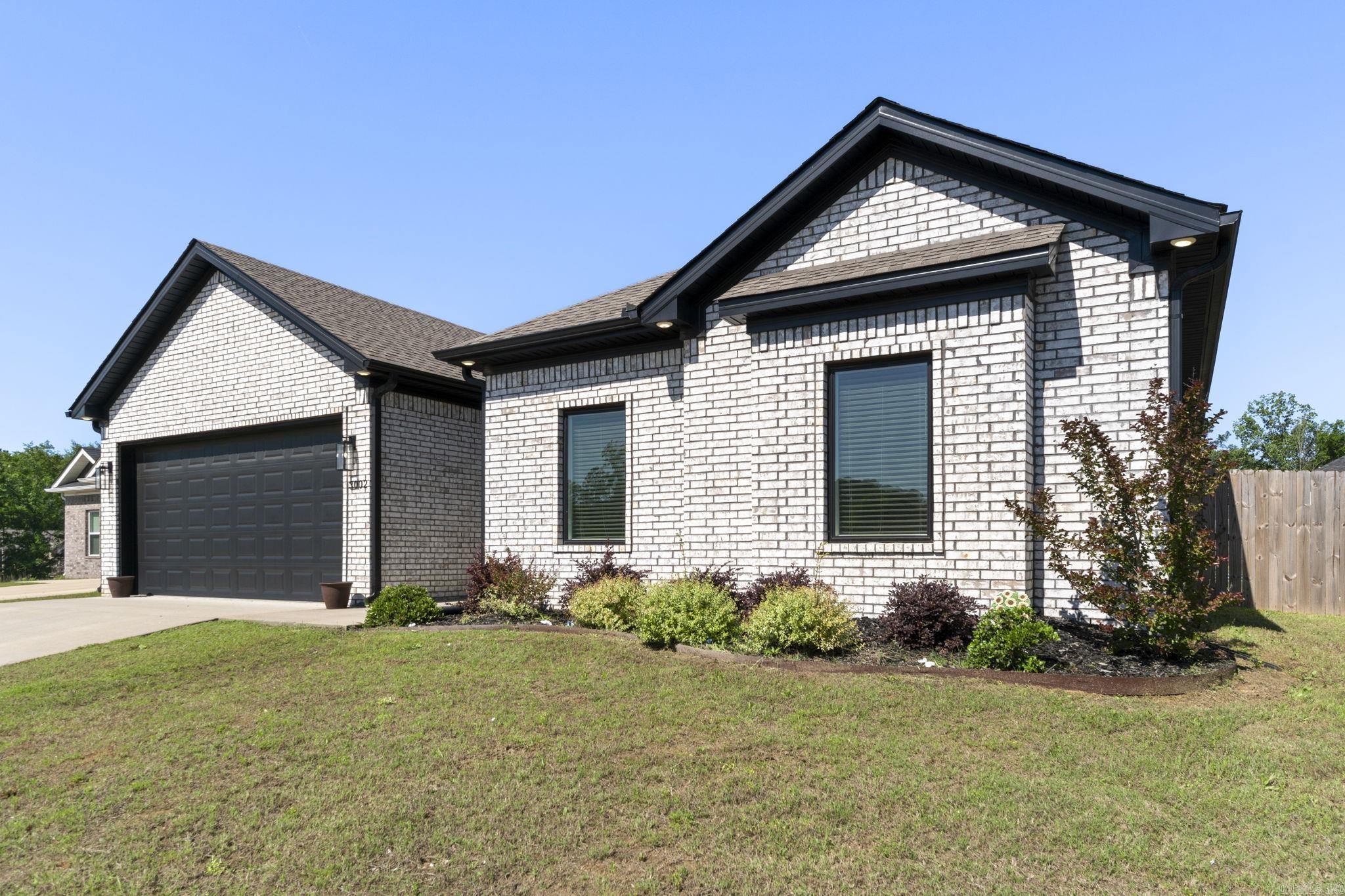 NORTHSHORE RIDGE - Residential