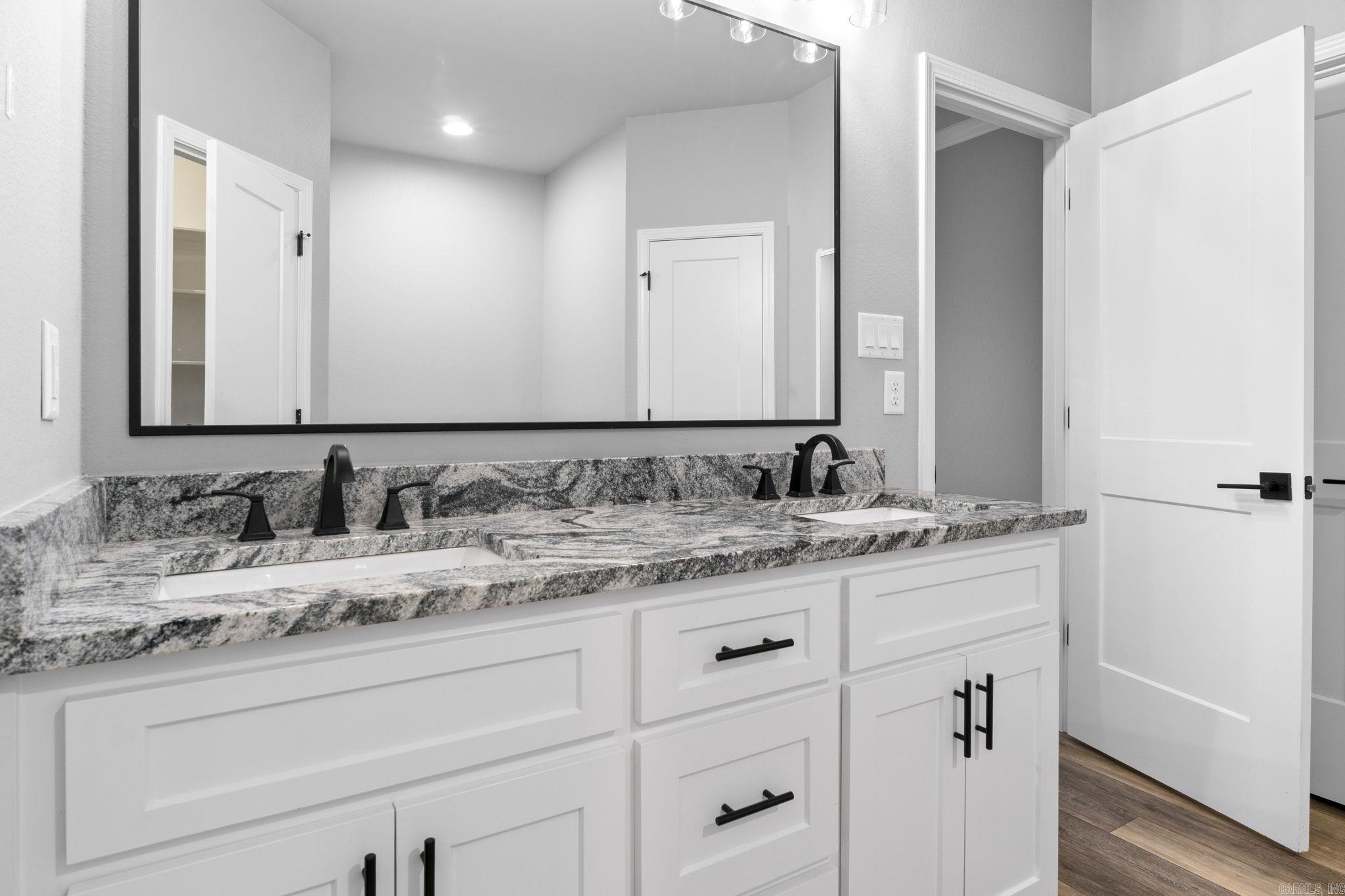 NORTHSHORE RIDGE - Residential