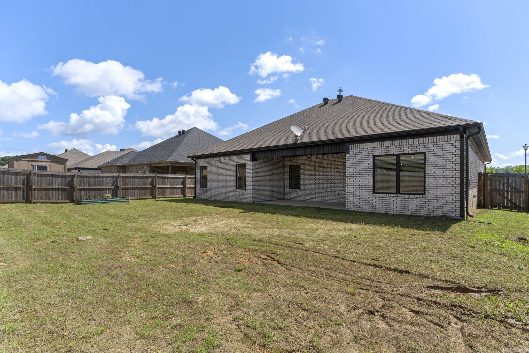 NORTHSHORE RIDGE - Residential