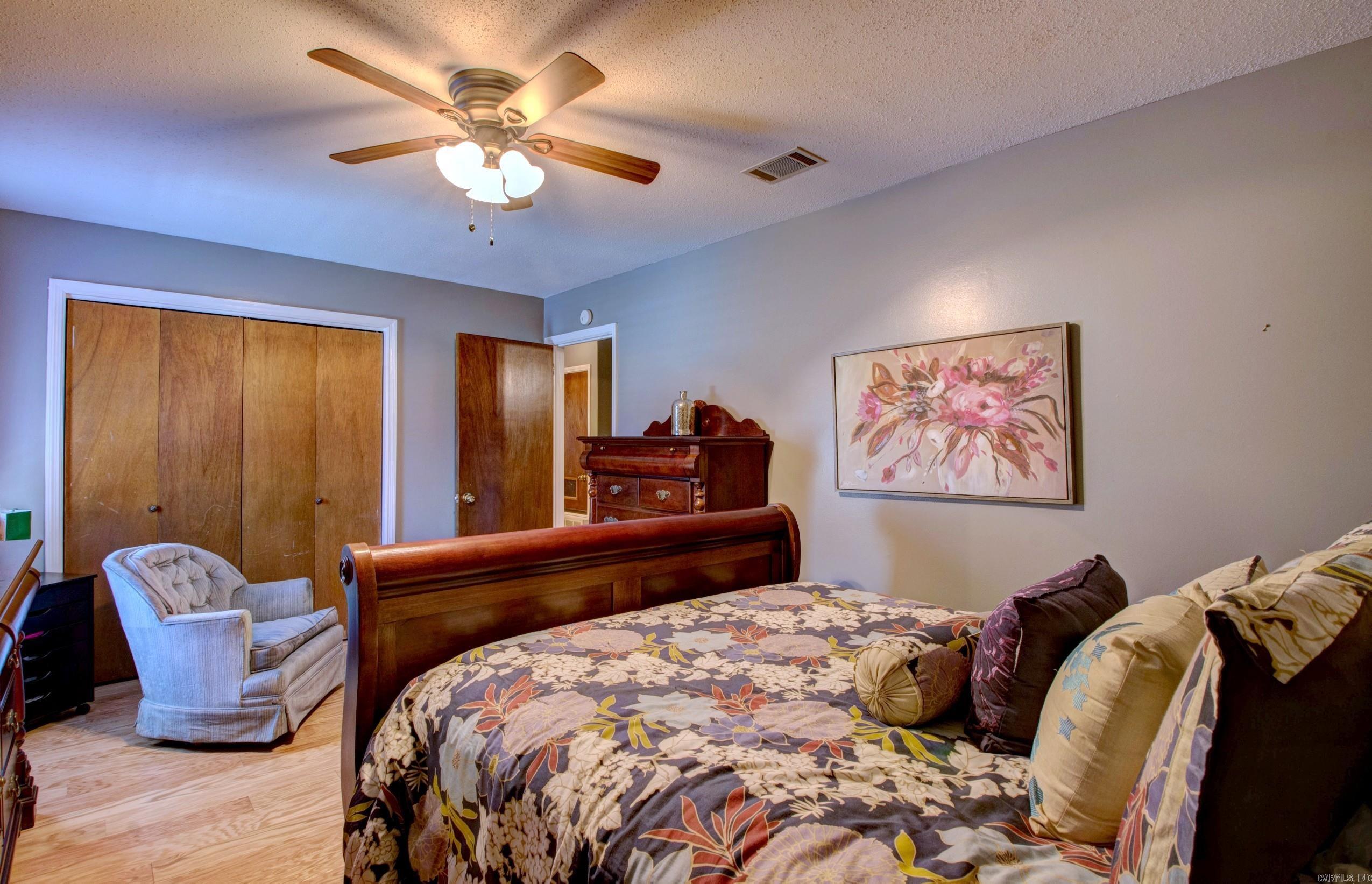 CAMPUS PLACE - Residential