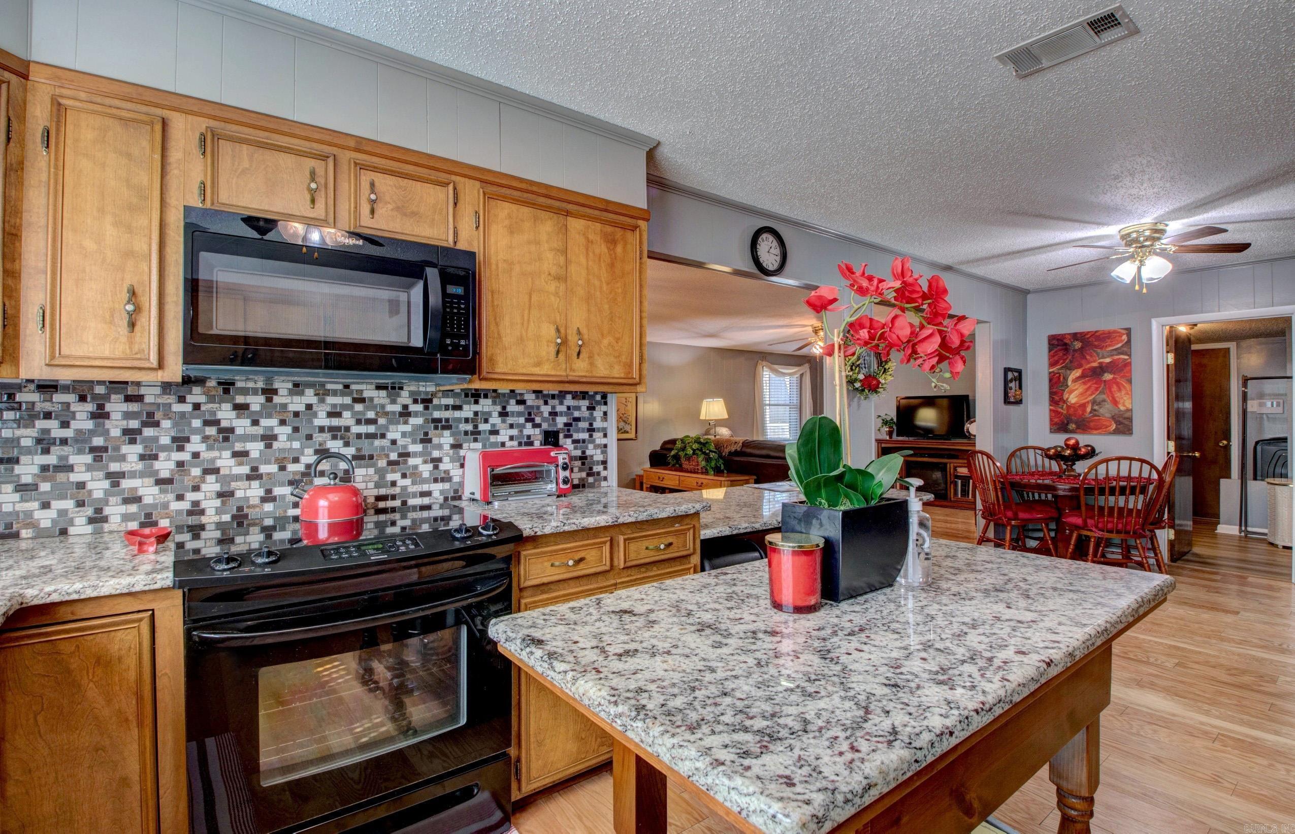 CAMPUS PLACE - Residential