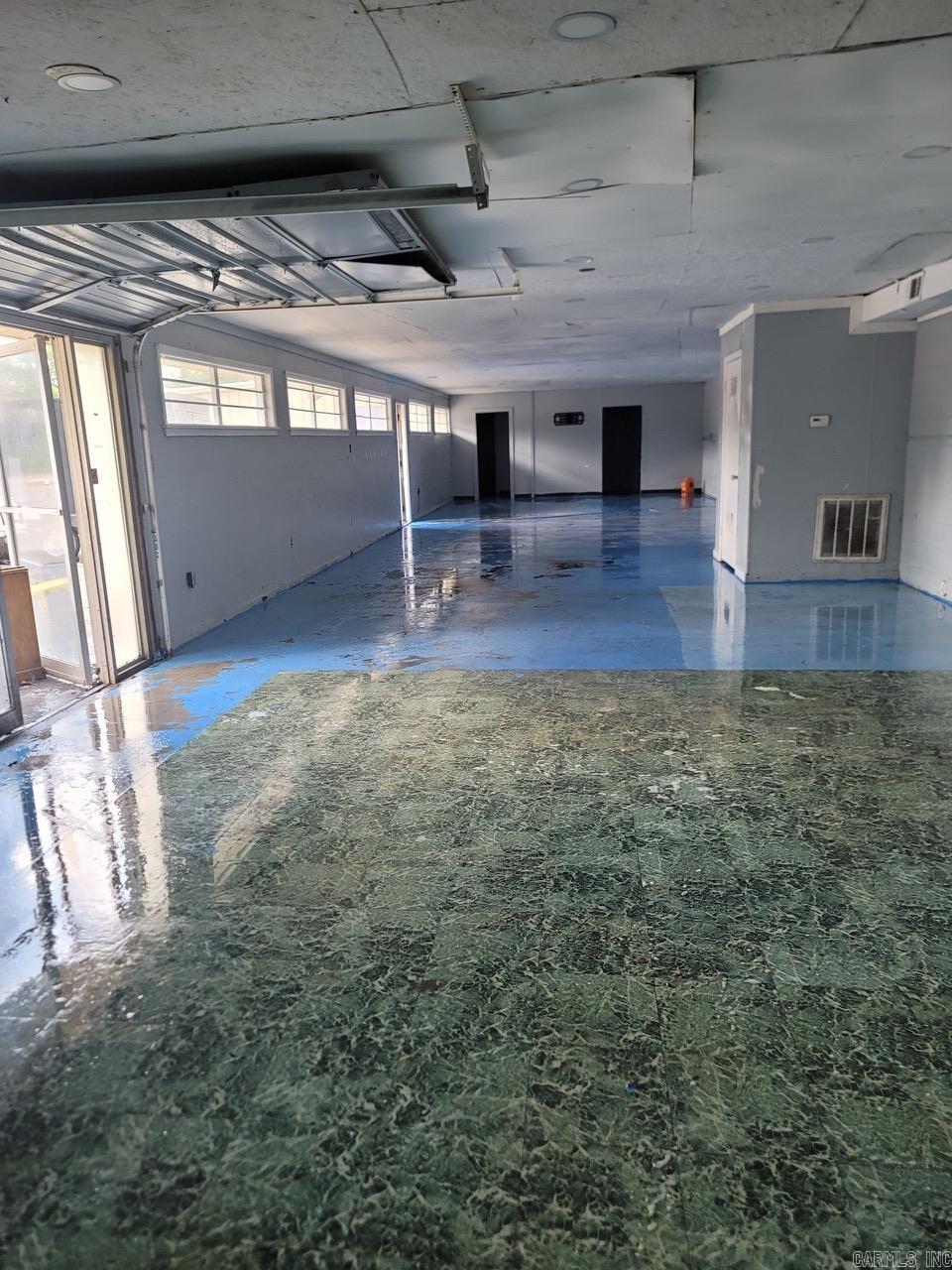 1n-13-21 - Residential Lease