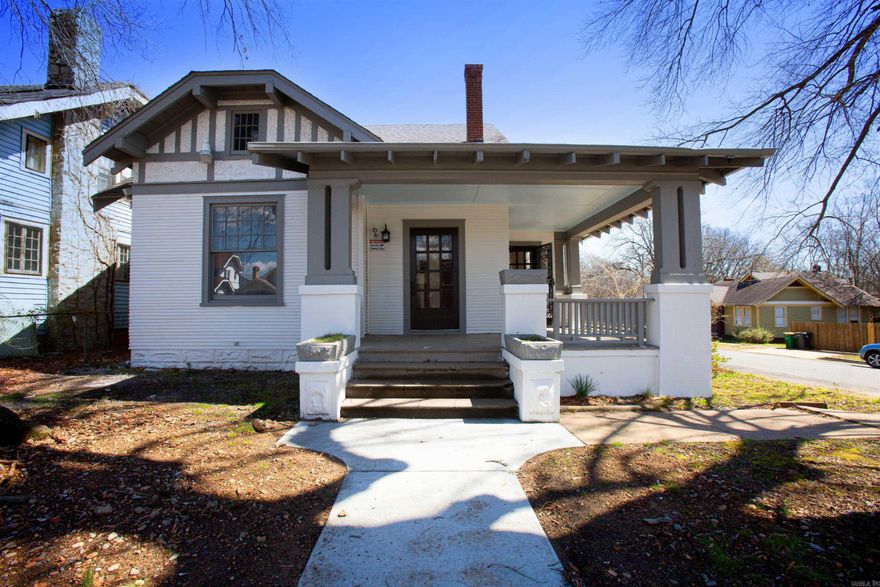 Remodeled 4BD/2BA home minutes away from SOMA. Beautiful refinished hardwoods downstairs. Decorative fireplace in the living room with authentic tile. Completely updated kitchen with new granite countertops and white subway tile backsplash that gives a clean finish. Washroom complete with extra storage options. Carpeted bedrooms upstairs and a walkthrough in-between that would be perfect for an extra closet/storage. Bonus room that could be 5th bedroom or office. Fenced back yard and 2 car motorized garage. Income has to be 3x the amount of rent. This property does not accept section 8.