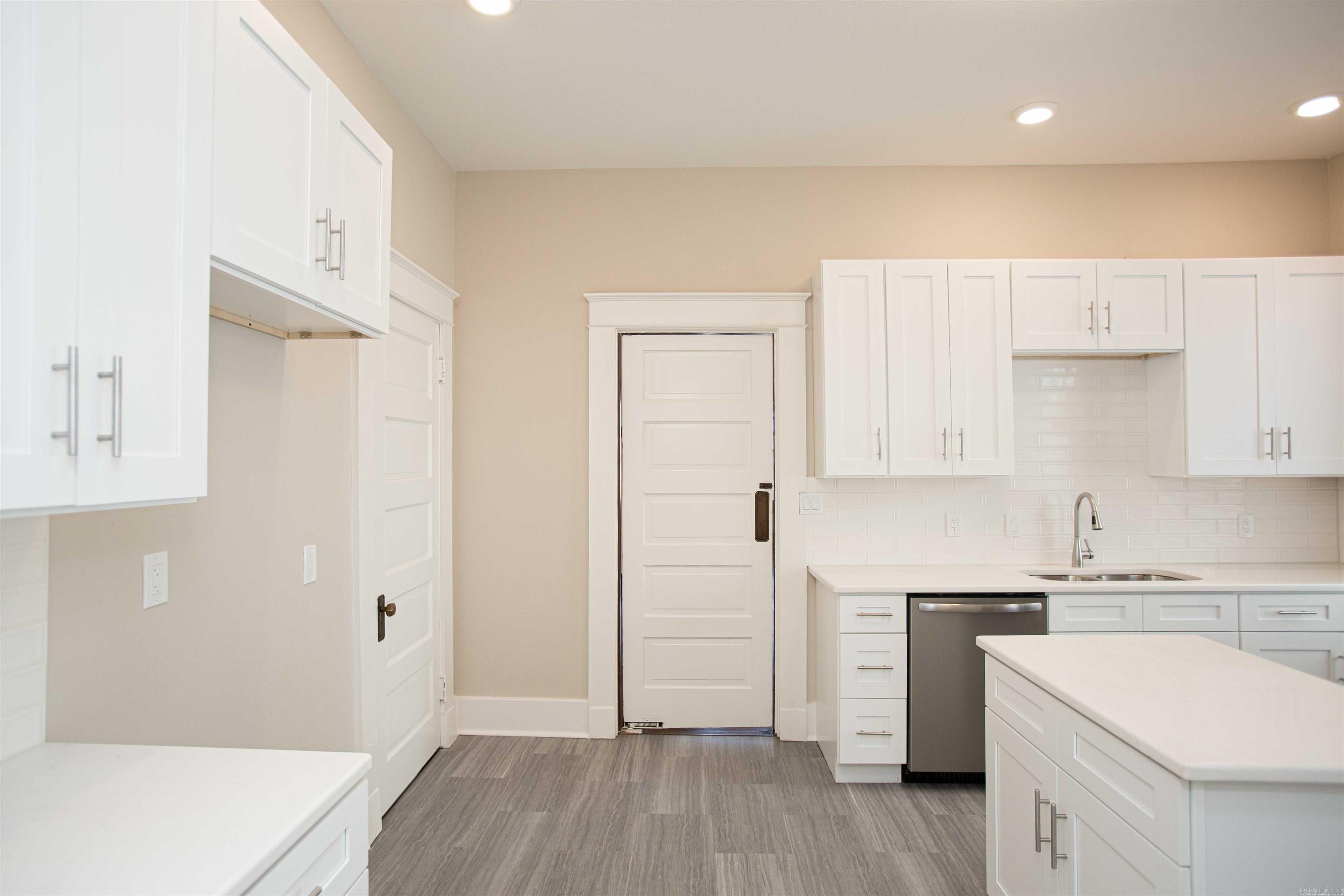 Weldon E Wrights - Residential Lease