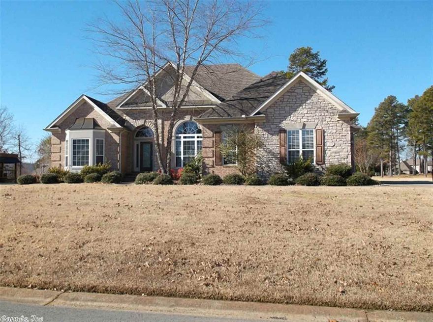 Beautiful Home that sits right on the Golf Course. There are 3 bedrooms 2 and 1/2 baths. The Great room opens up to a wonderful kitchen with breakfast bar. There is also a large separate dining room. There is an office located close to the front door. This is a split bedroom floor plan. You can relax on your back porch and watch the golfers as they p[lay by!