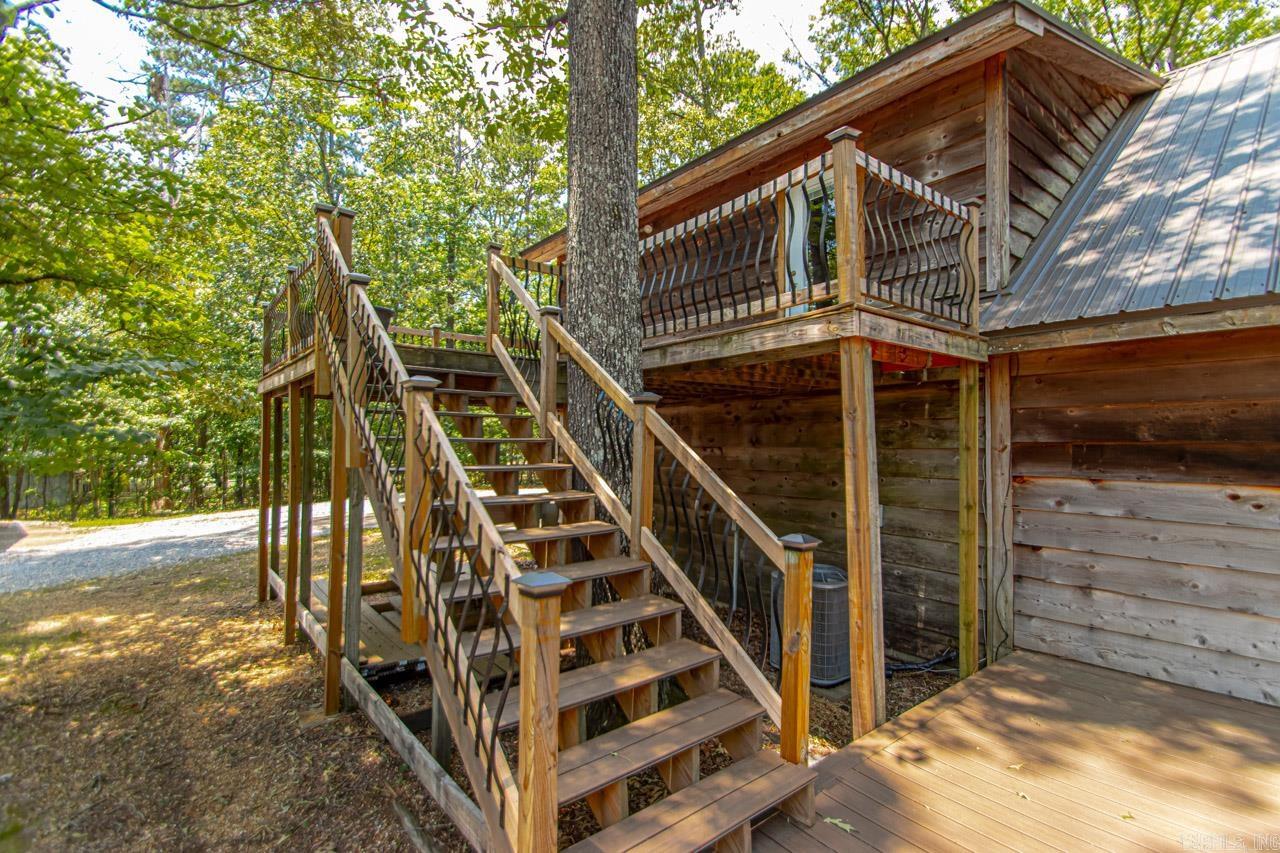 OAK MEADOWS - Residential