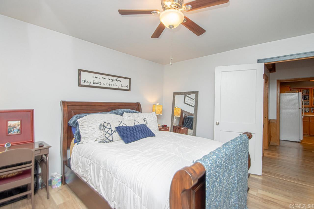 OAK MEADOWS - Residential