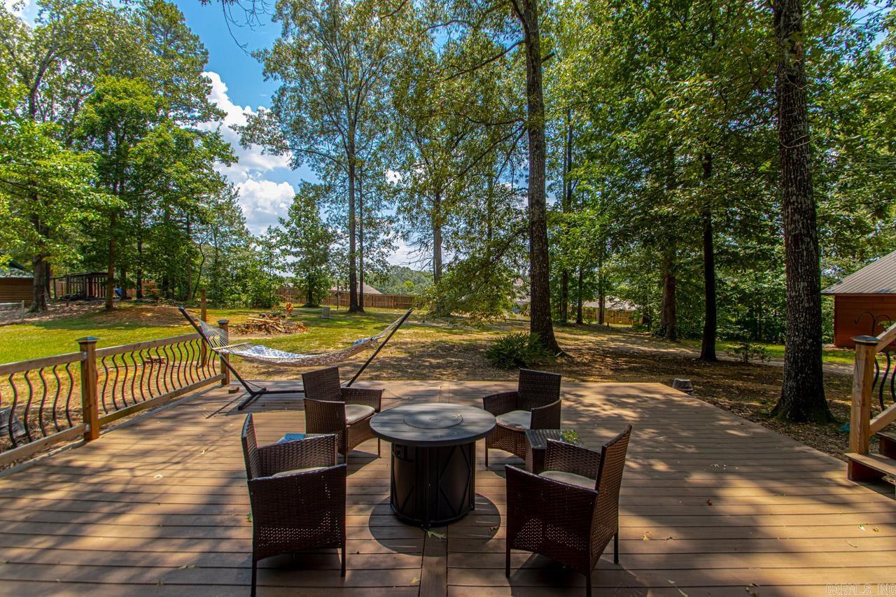 OAK MEADOWS - Residential