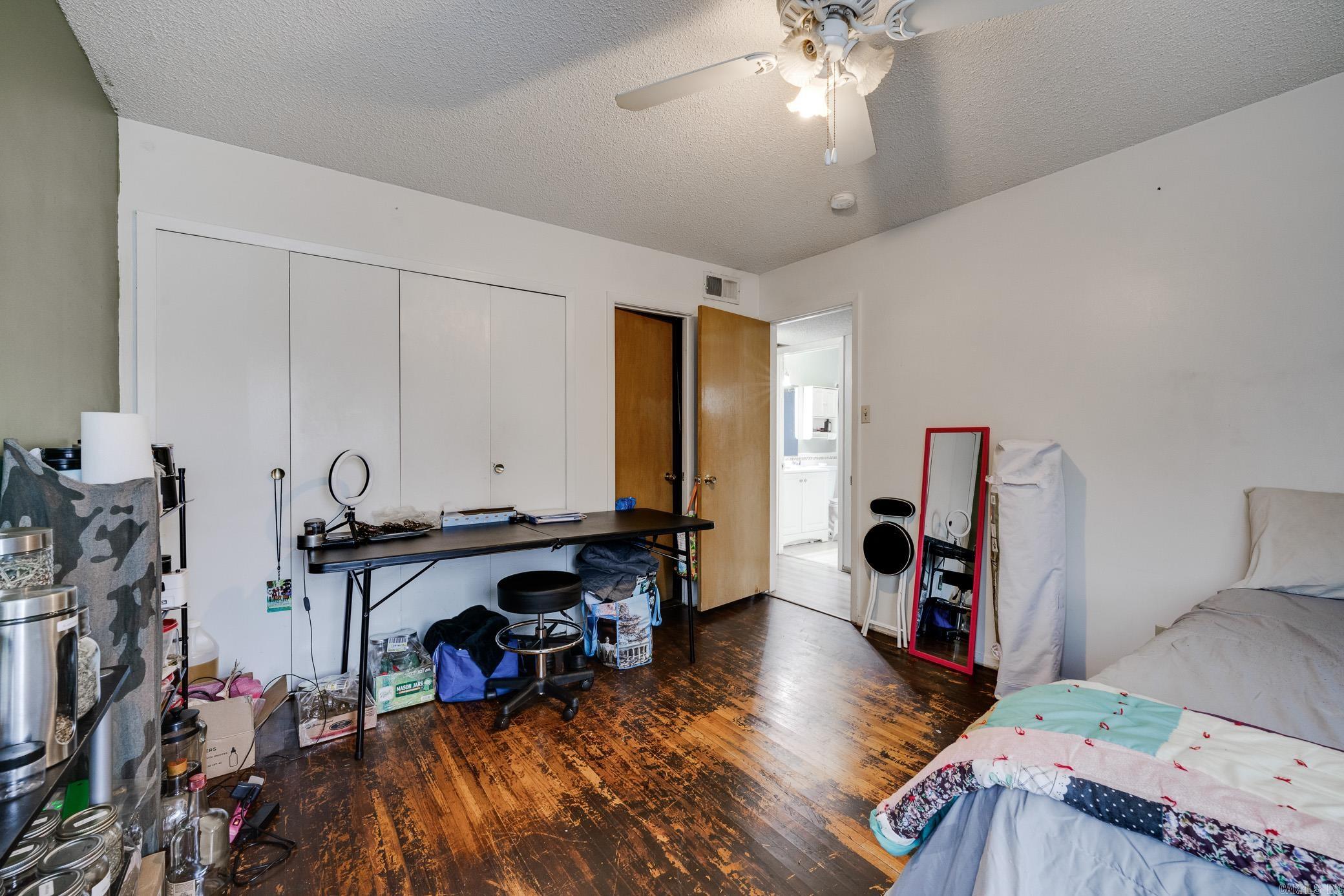 MEADOWCLIFF - Residential