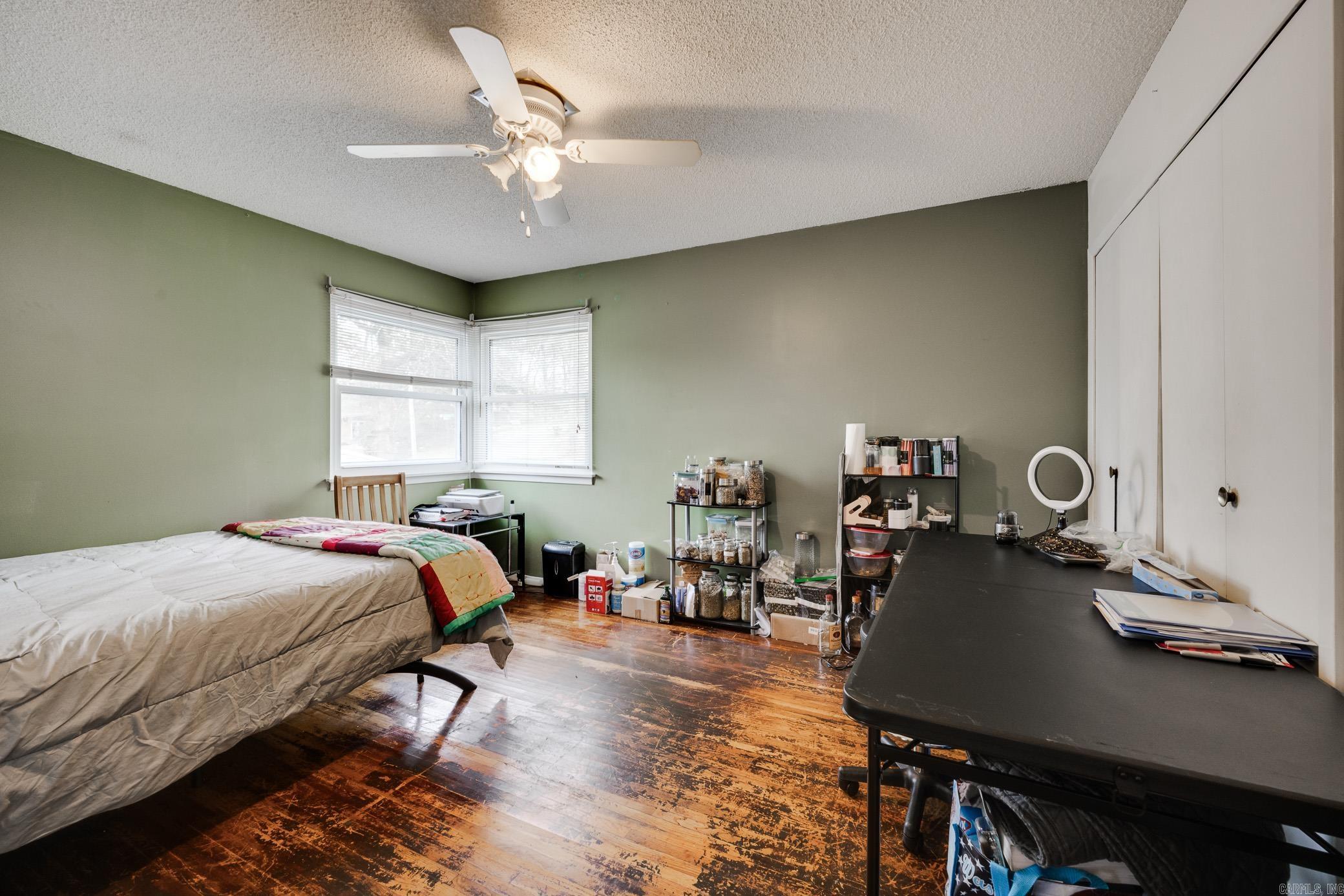 MEADOWCLIFF - Residential