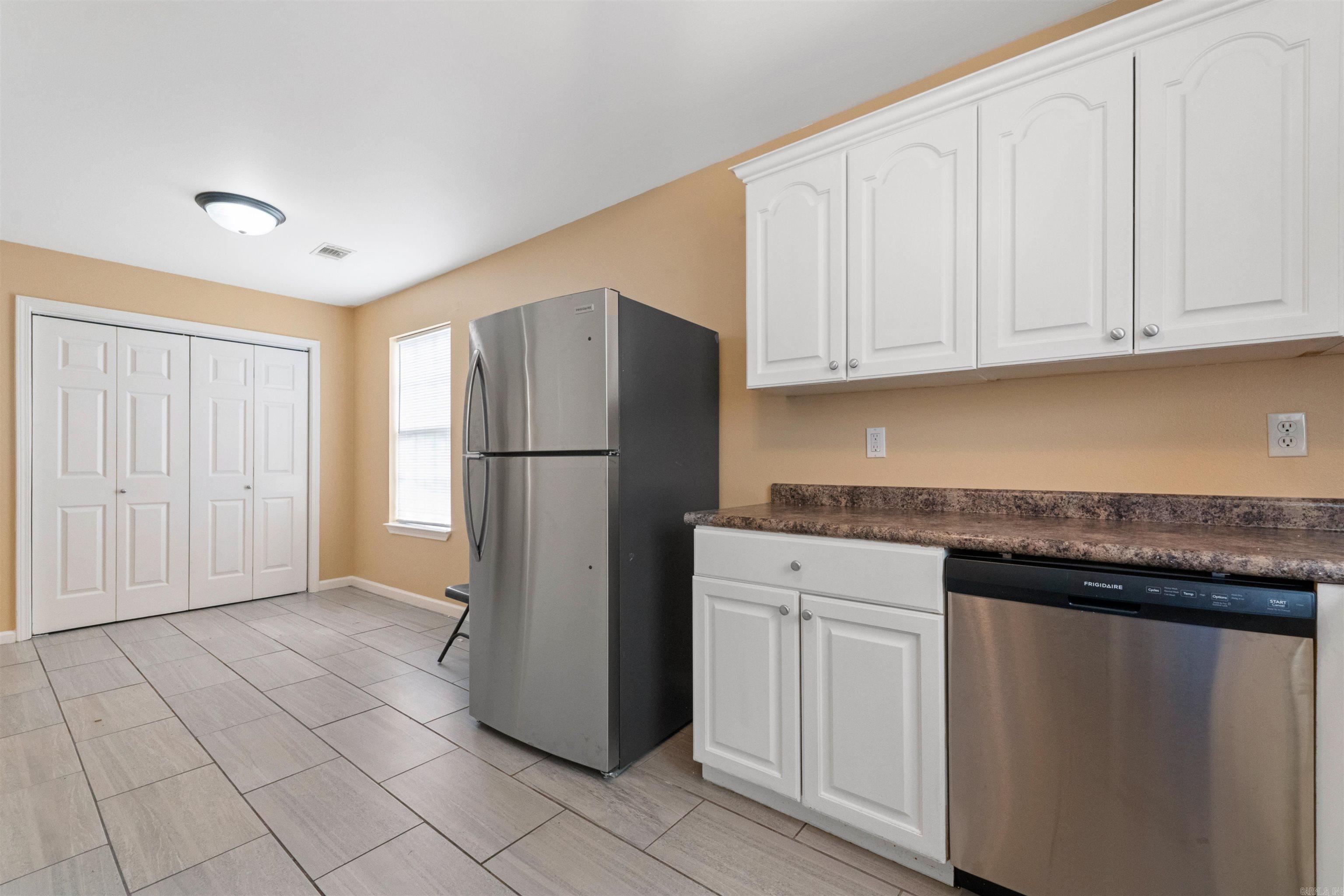 HOLTS INDUSTRIAL - Residential