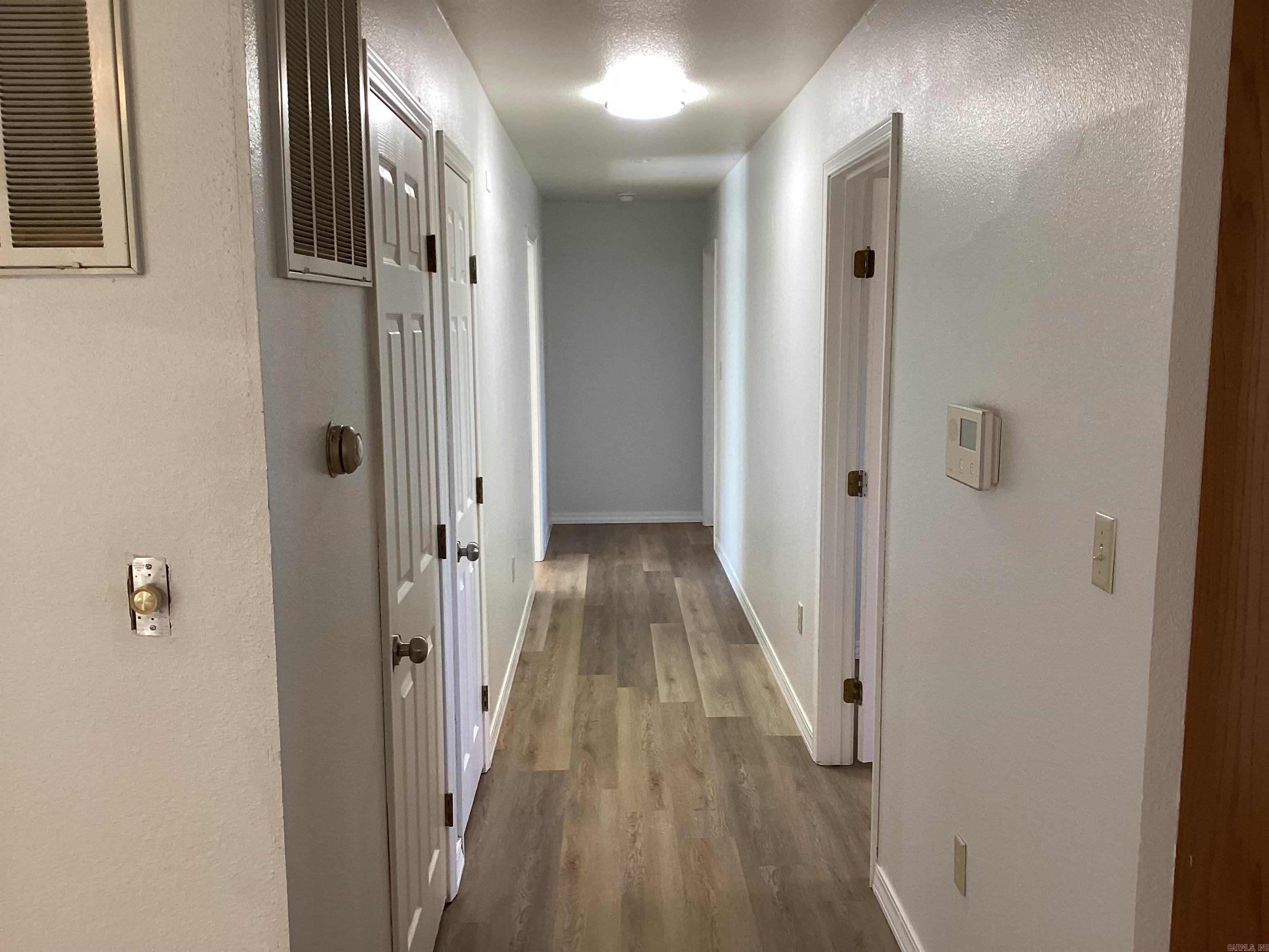 COUNTRY CLUB ESTATES - Residential