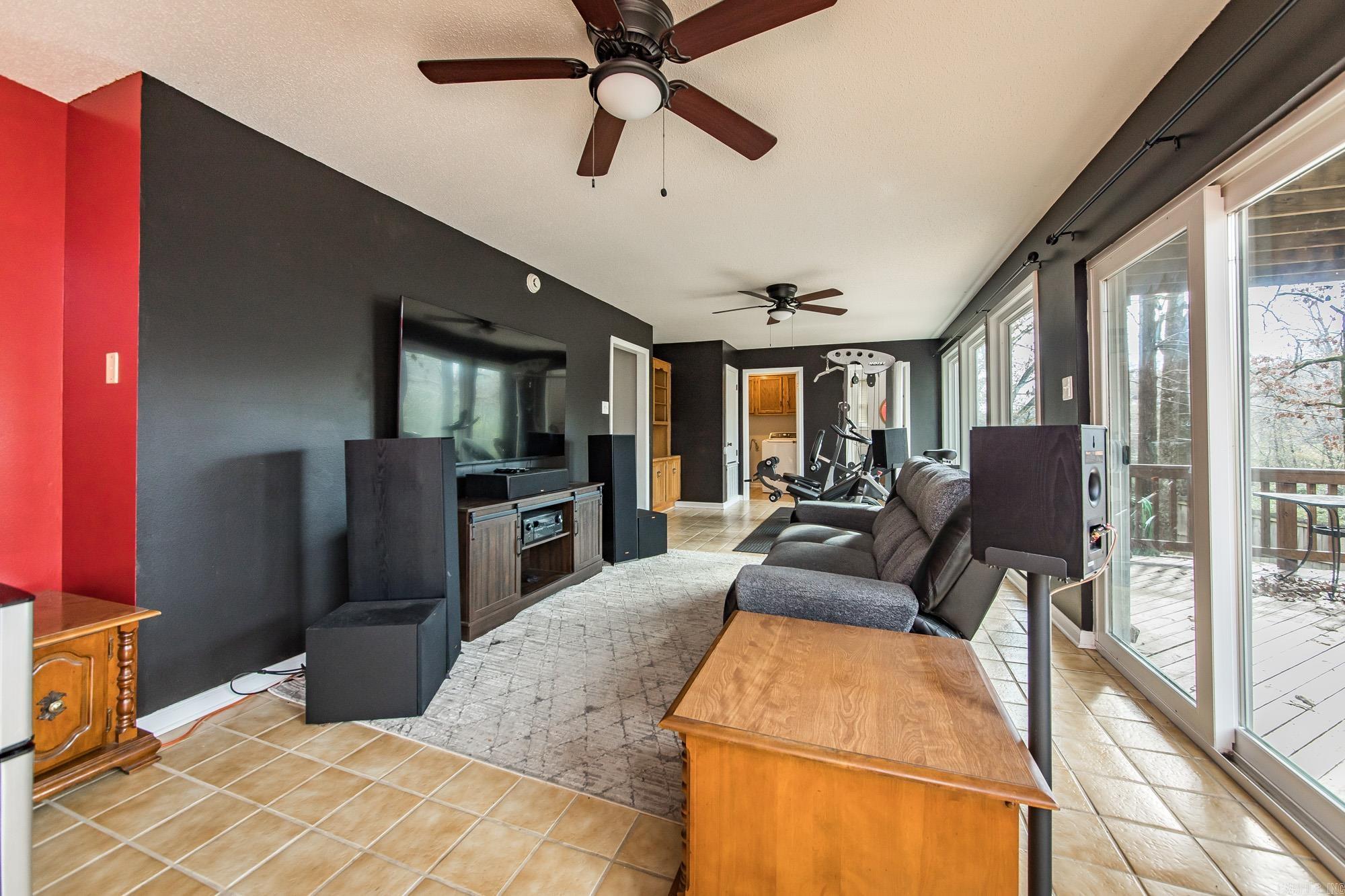 INDIAN HILLS - Residential