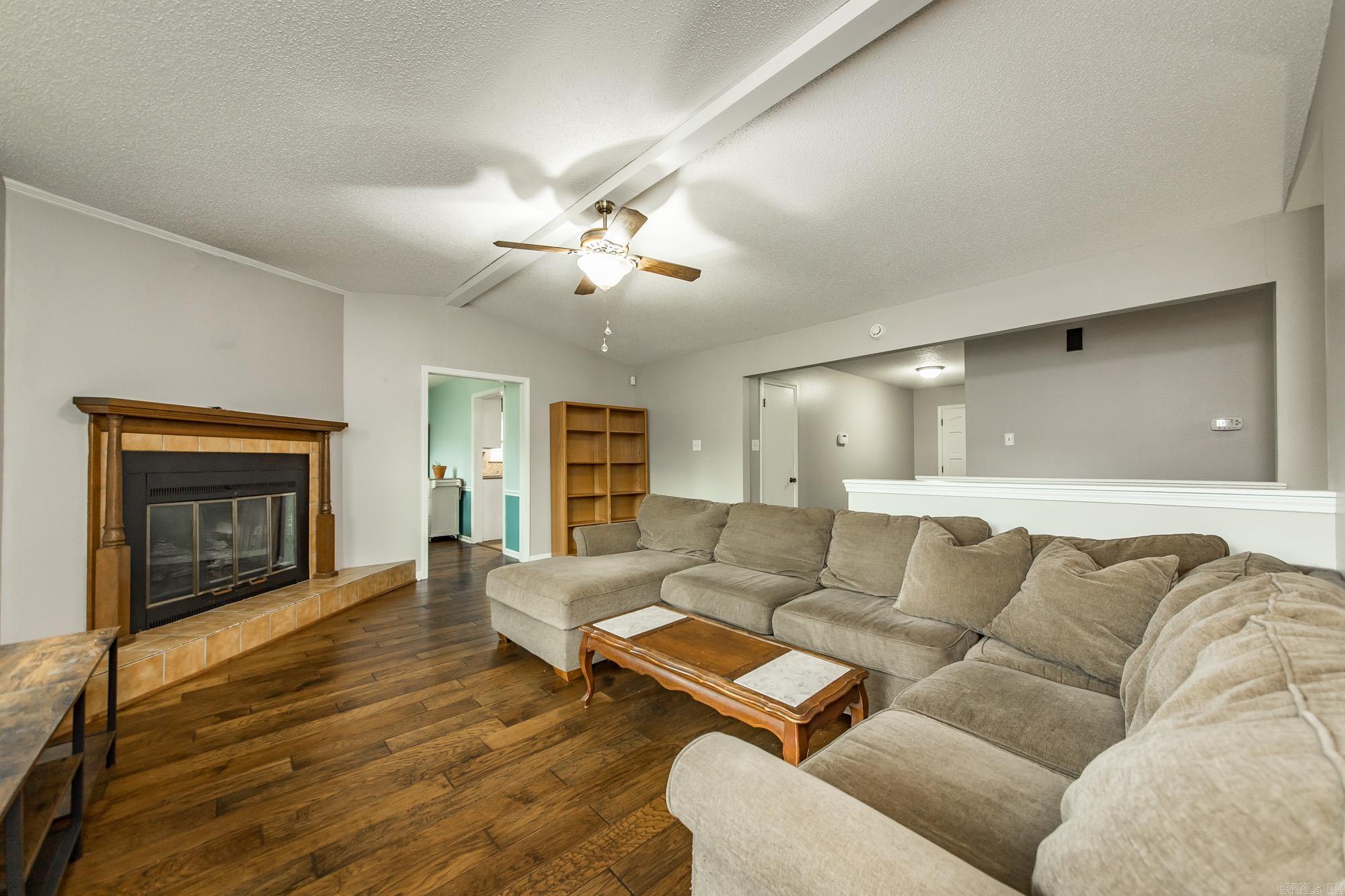 INDIAN HILLS - Residential