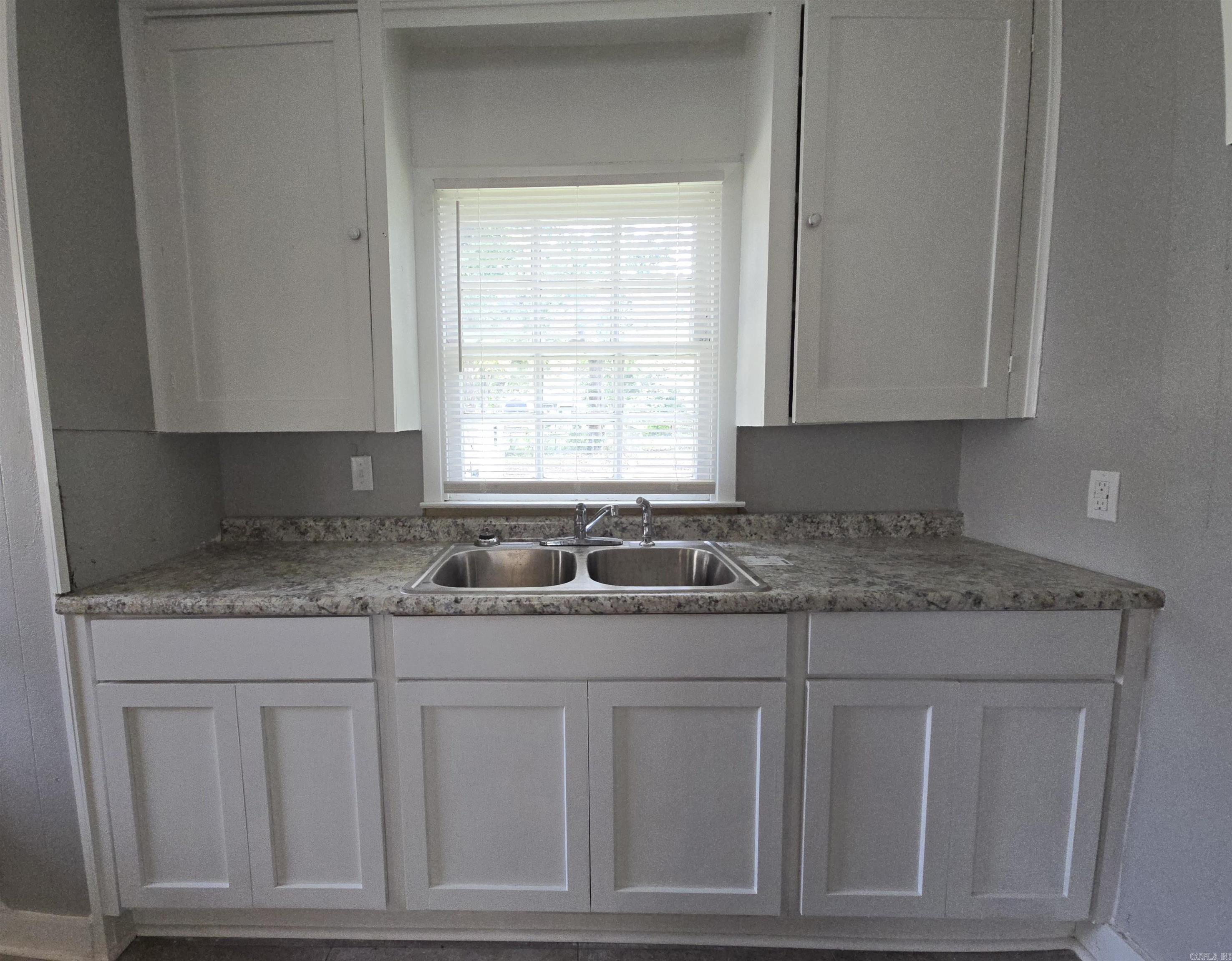 DOWDY & TERRY - Residential