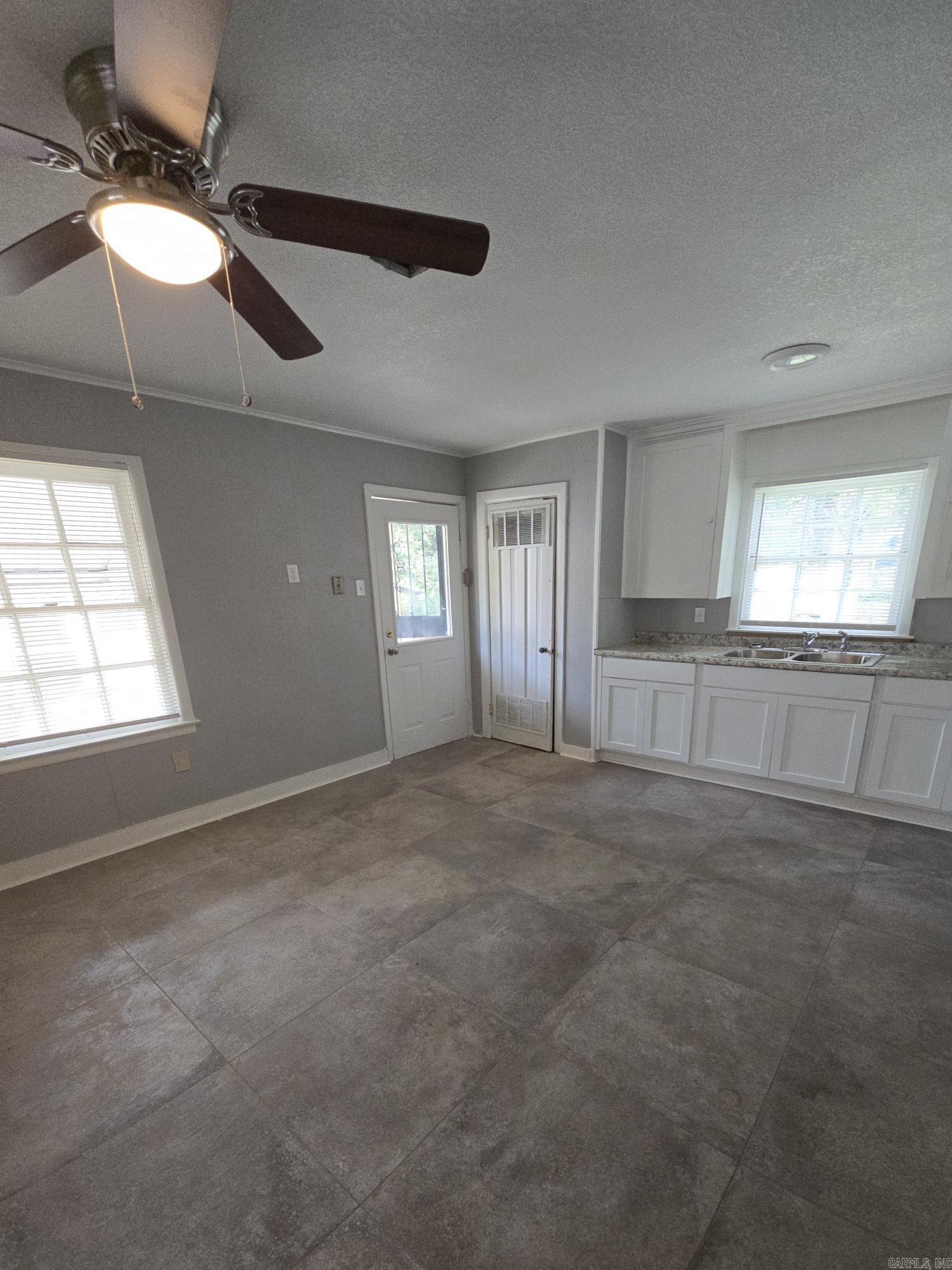 DOWDY & TERRY - Residential