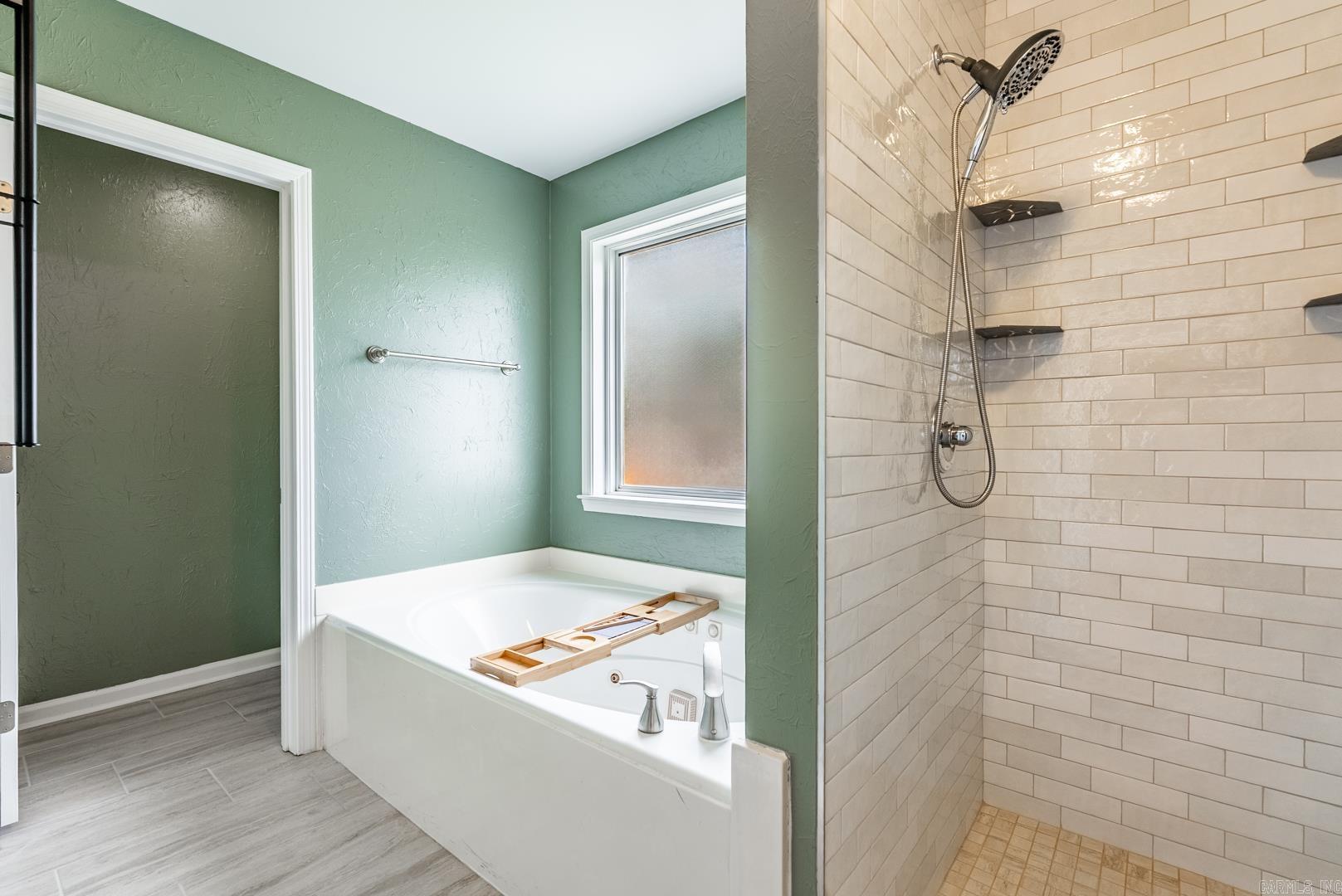 NORTH POINTE ADDN - Residential