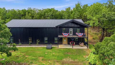 Photo of 33 Goff St Street, Vilonia, AR 72173 (MLS # 26029171)