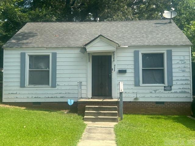 Great investment for an investor or first time homeowner. Home is being sold as is.