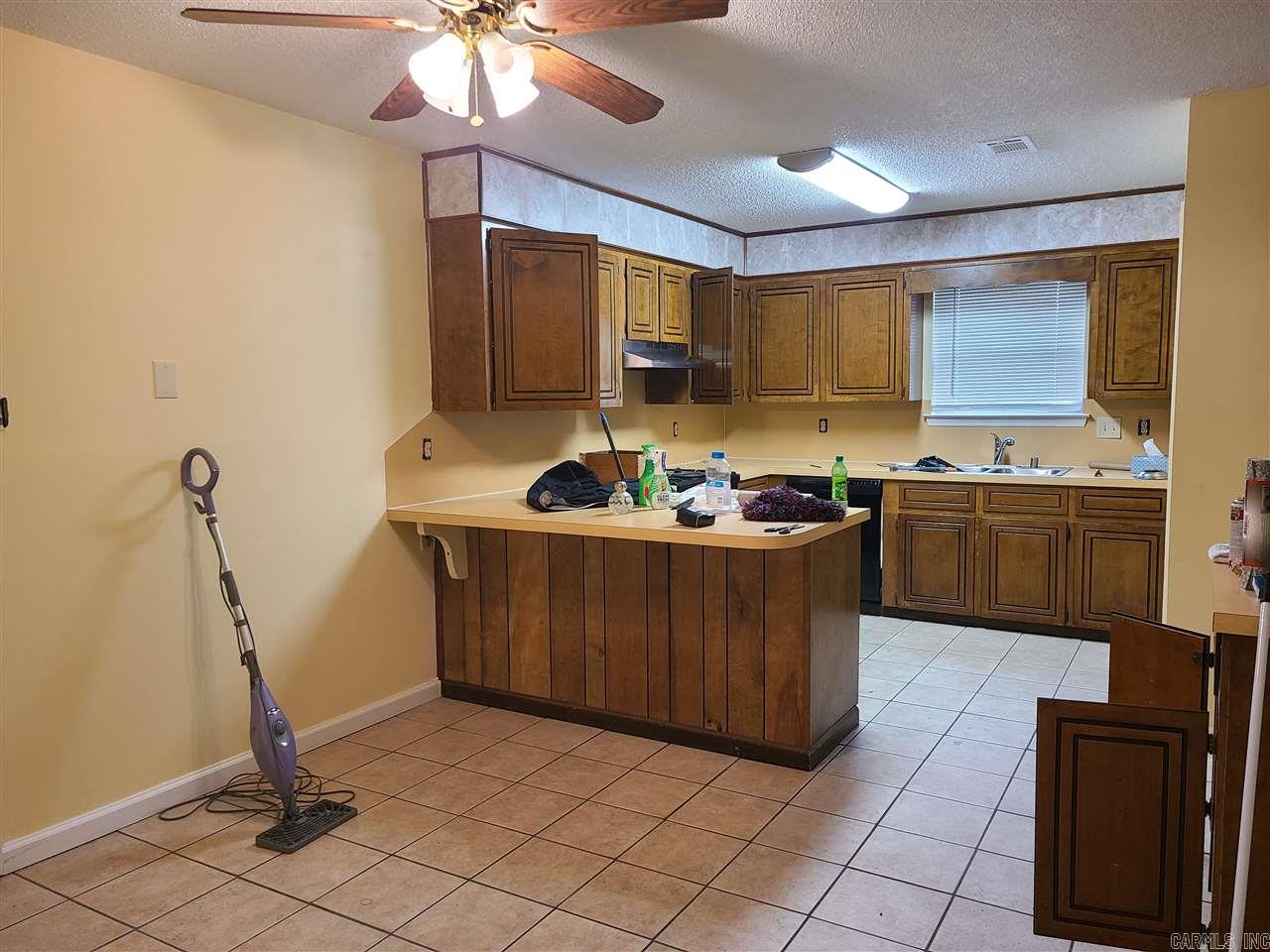 Stonewall - Residential Lease