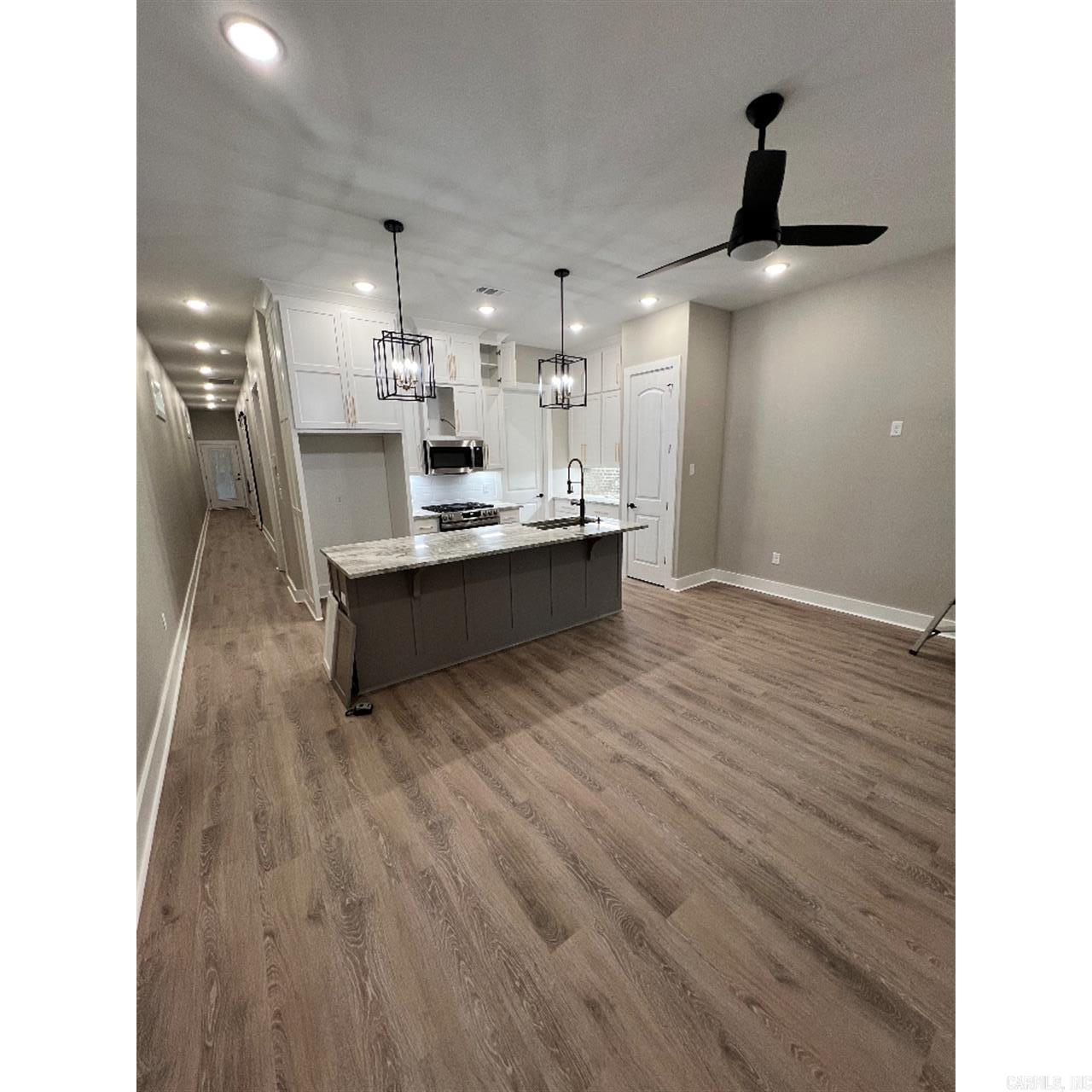 Weldon E Wrights - Residential