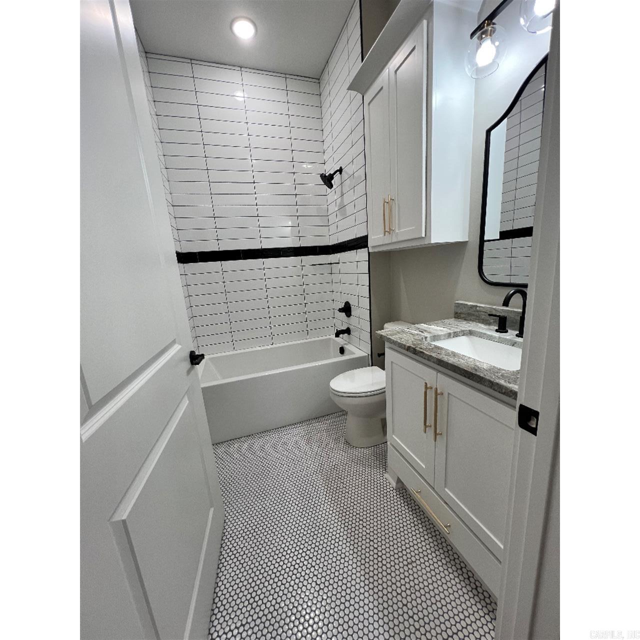 Weldon E Wrights - Residential