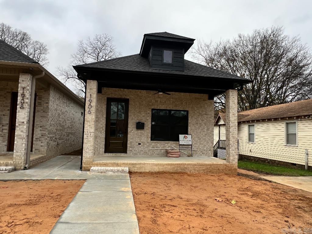 Weldon E Wrights - Residential