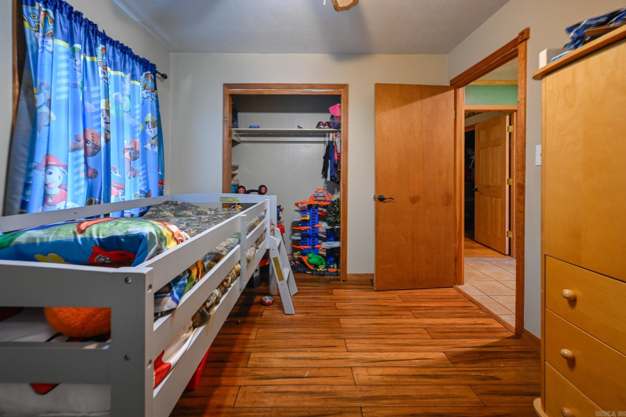 HAMILTONS ADDITION - Residential