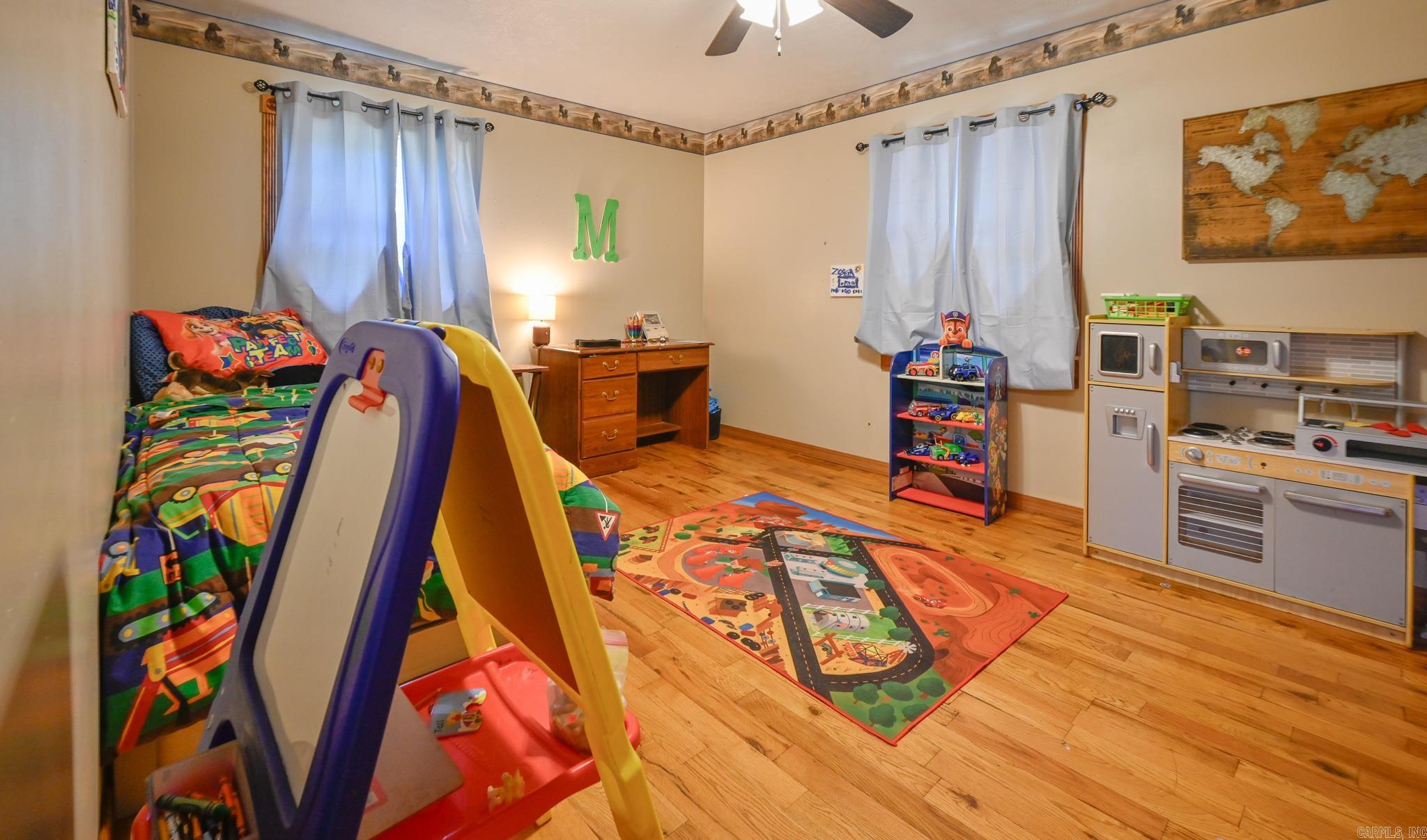 HAMILTONS ADDITION - Residential