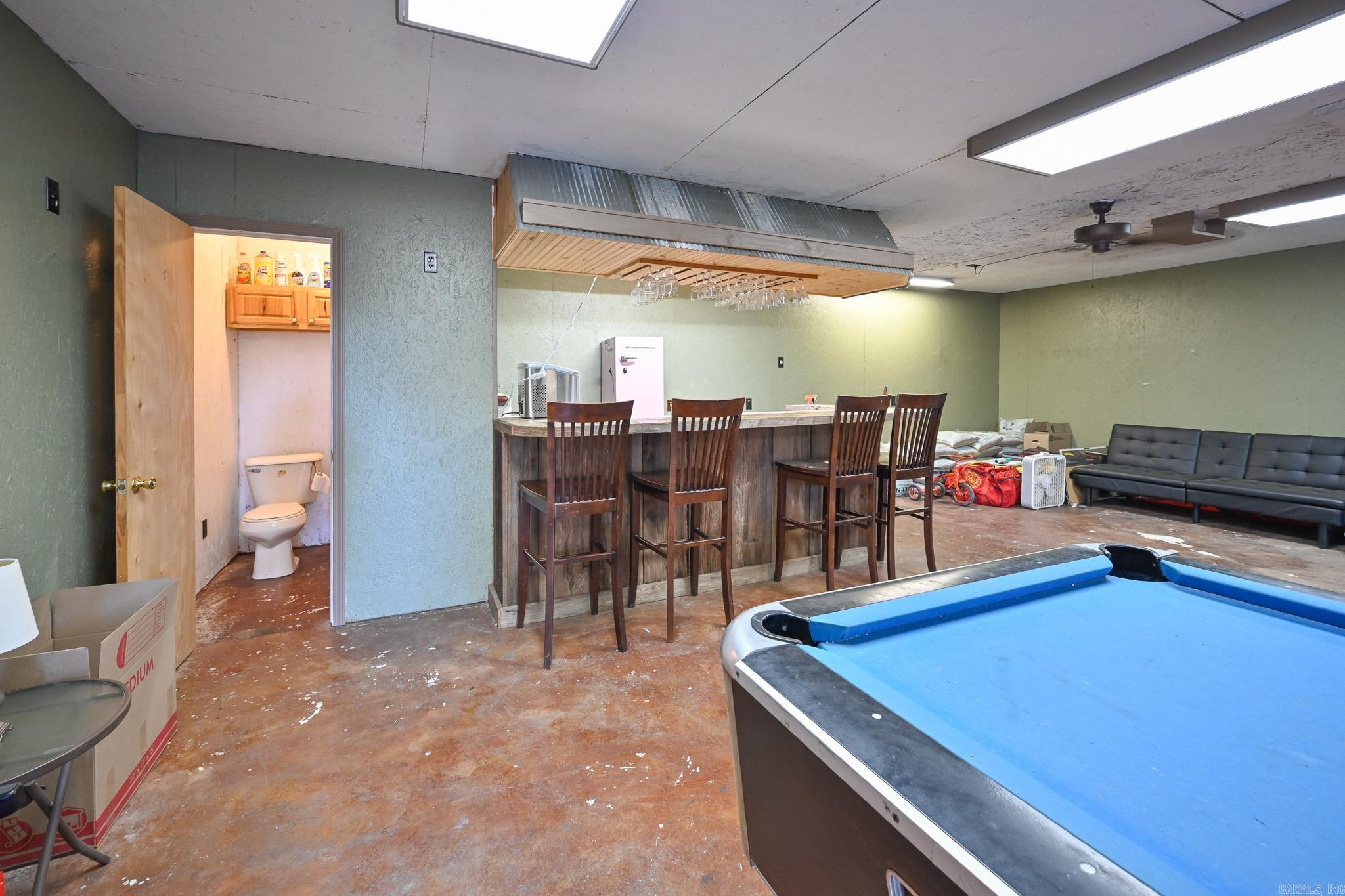 HAMILTONS ADDITION - Residential