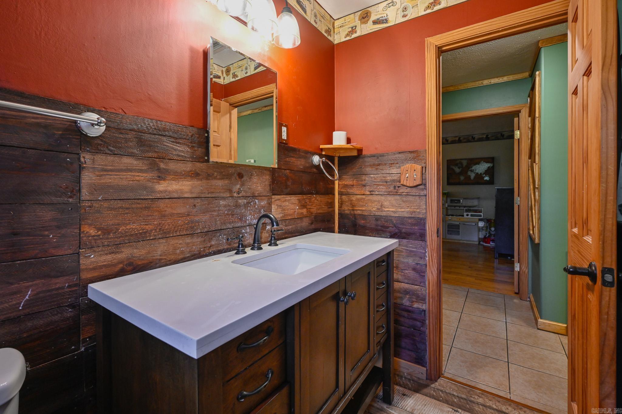 HAMILTONS ADDITION - Residential