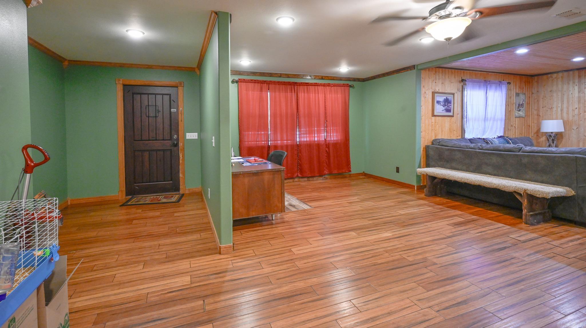 HAMILTONS ADDITION - Residential