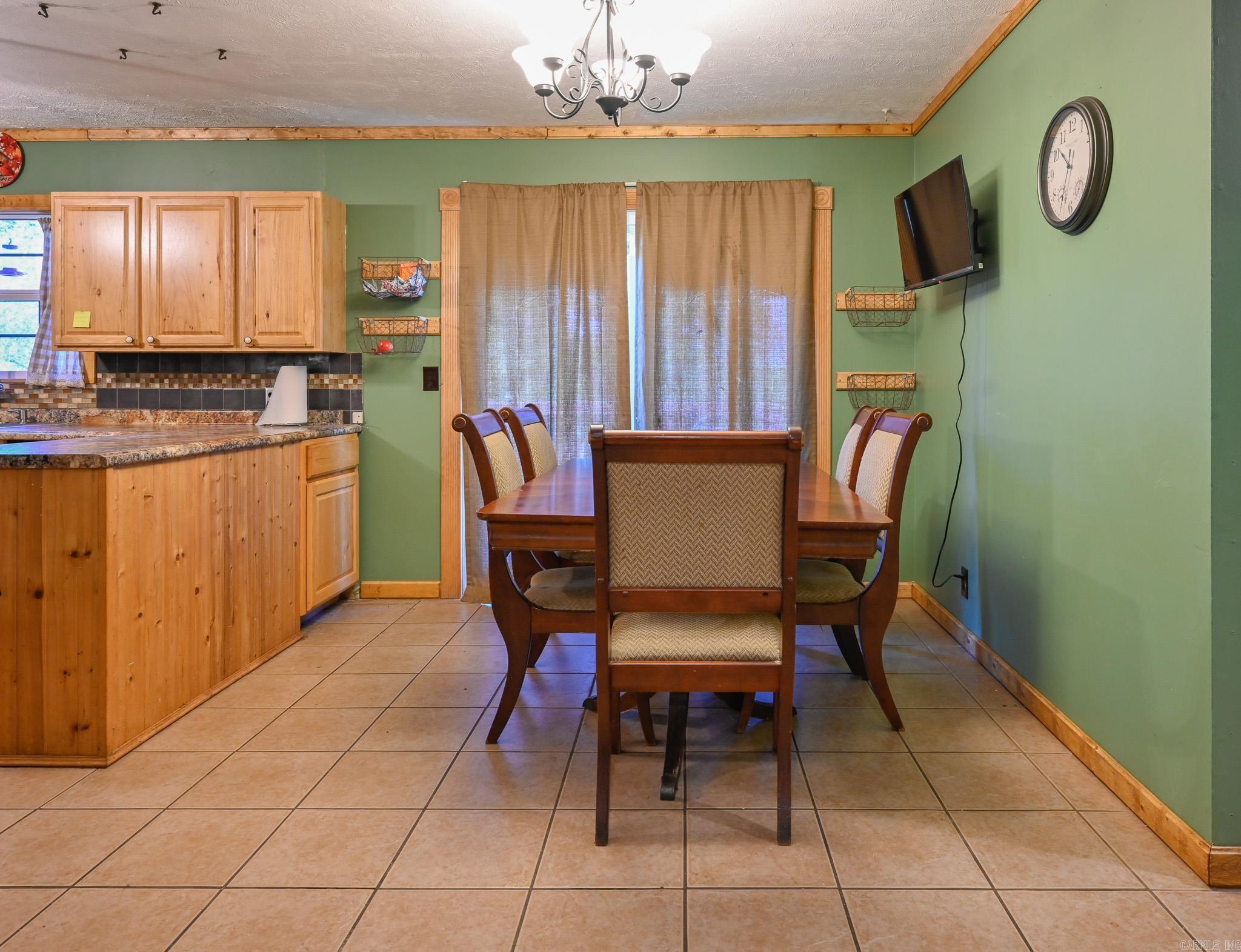 HAMILTONS ADDITION - Residential