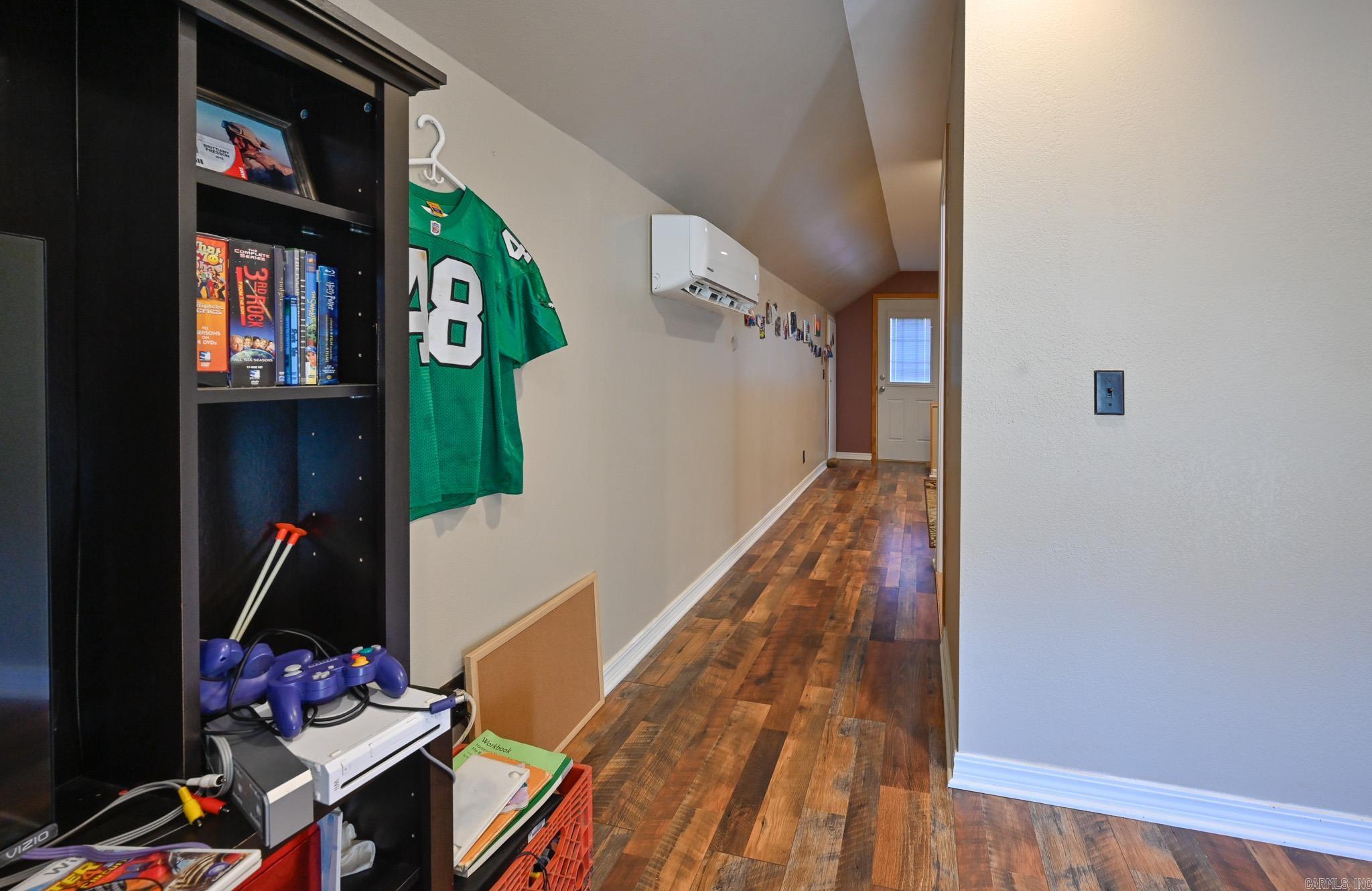 HAMILTONS ADDITION - Residential