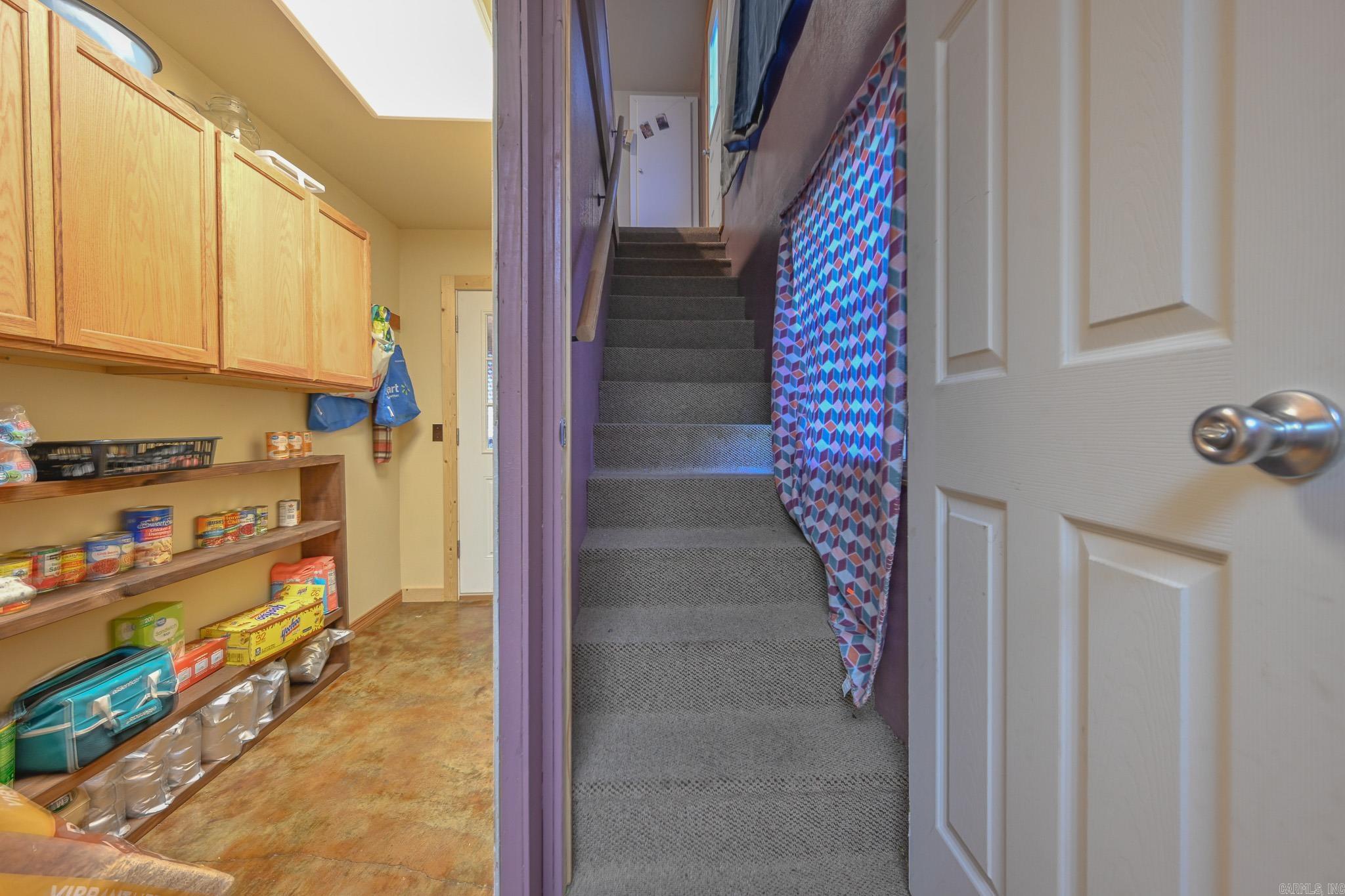 HAMILTONS ADDITION - Residential