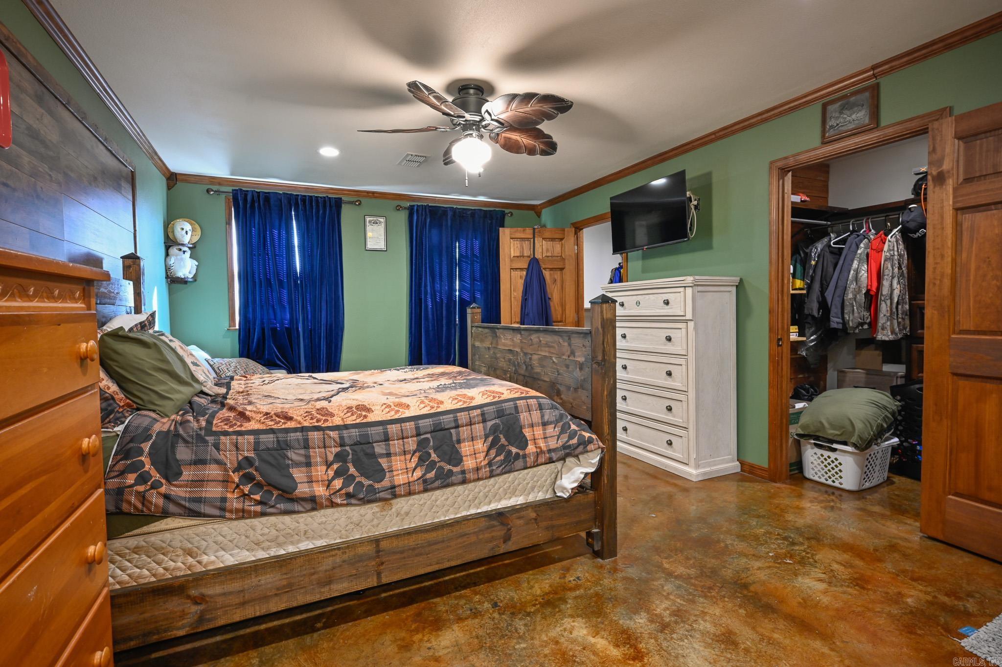 HAMILTONS ADDITION - Residential