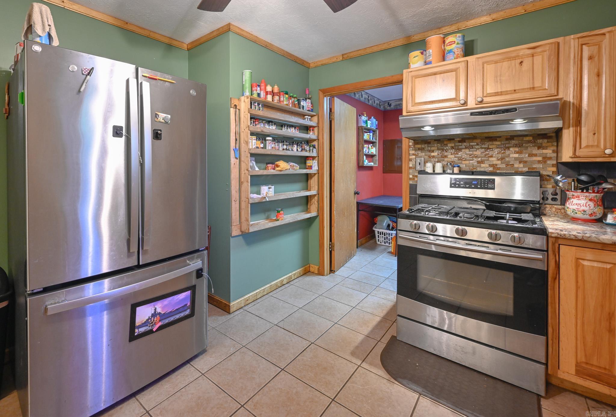 HAMILTONS ADDITION - Residential