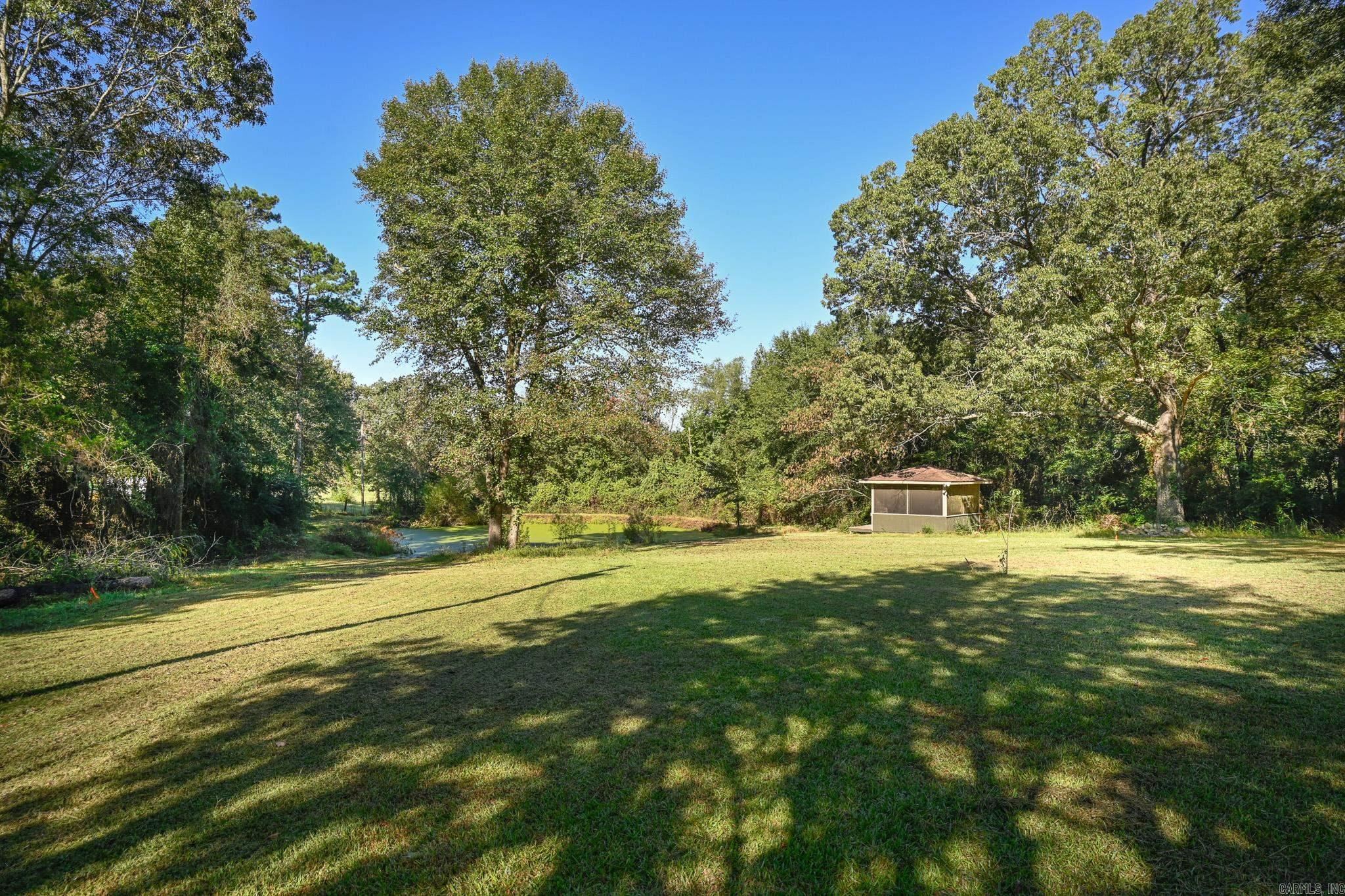 HAMILTONS ADDITION - Residential