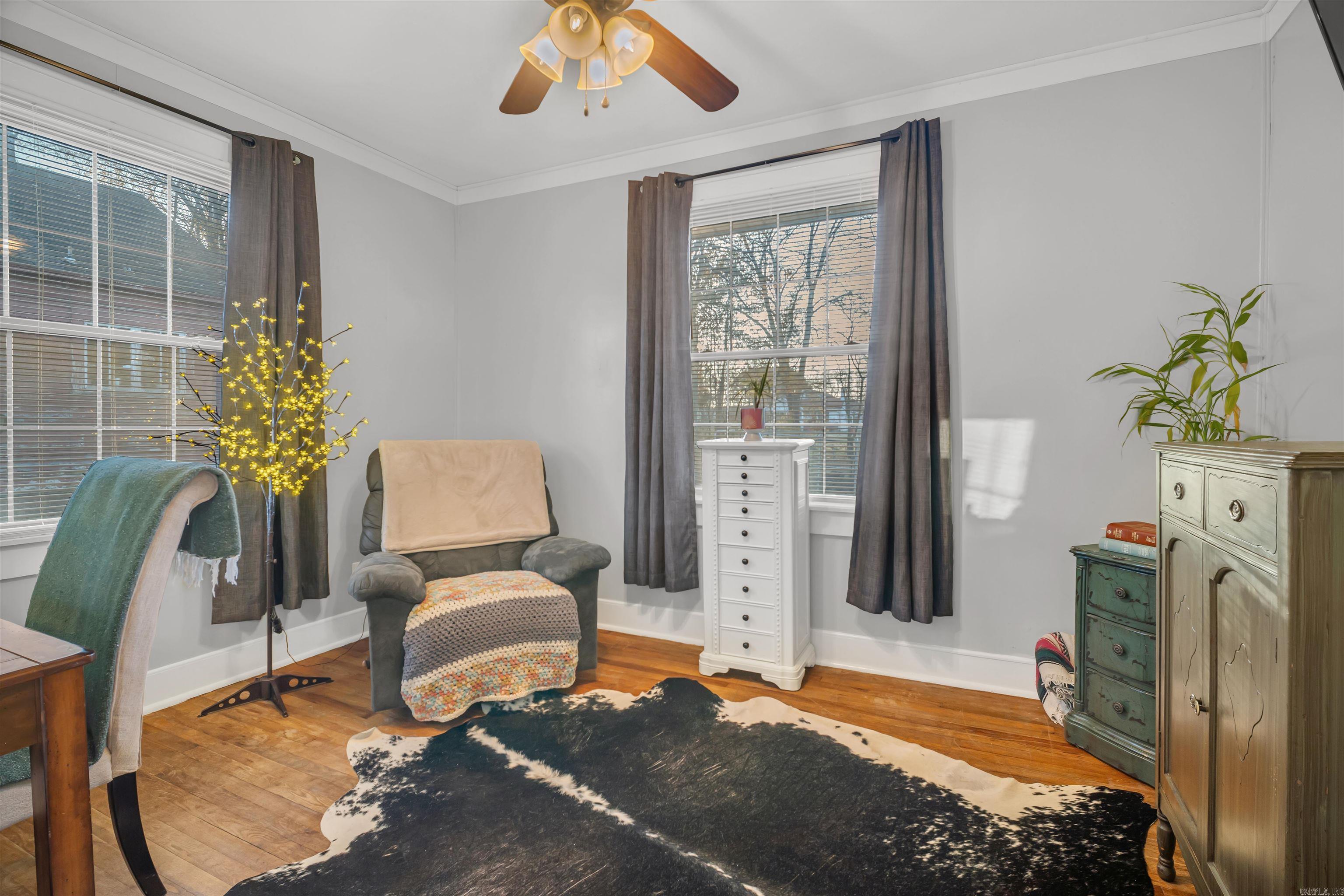 CLIFTONS ADDN - Residential