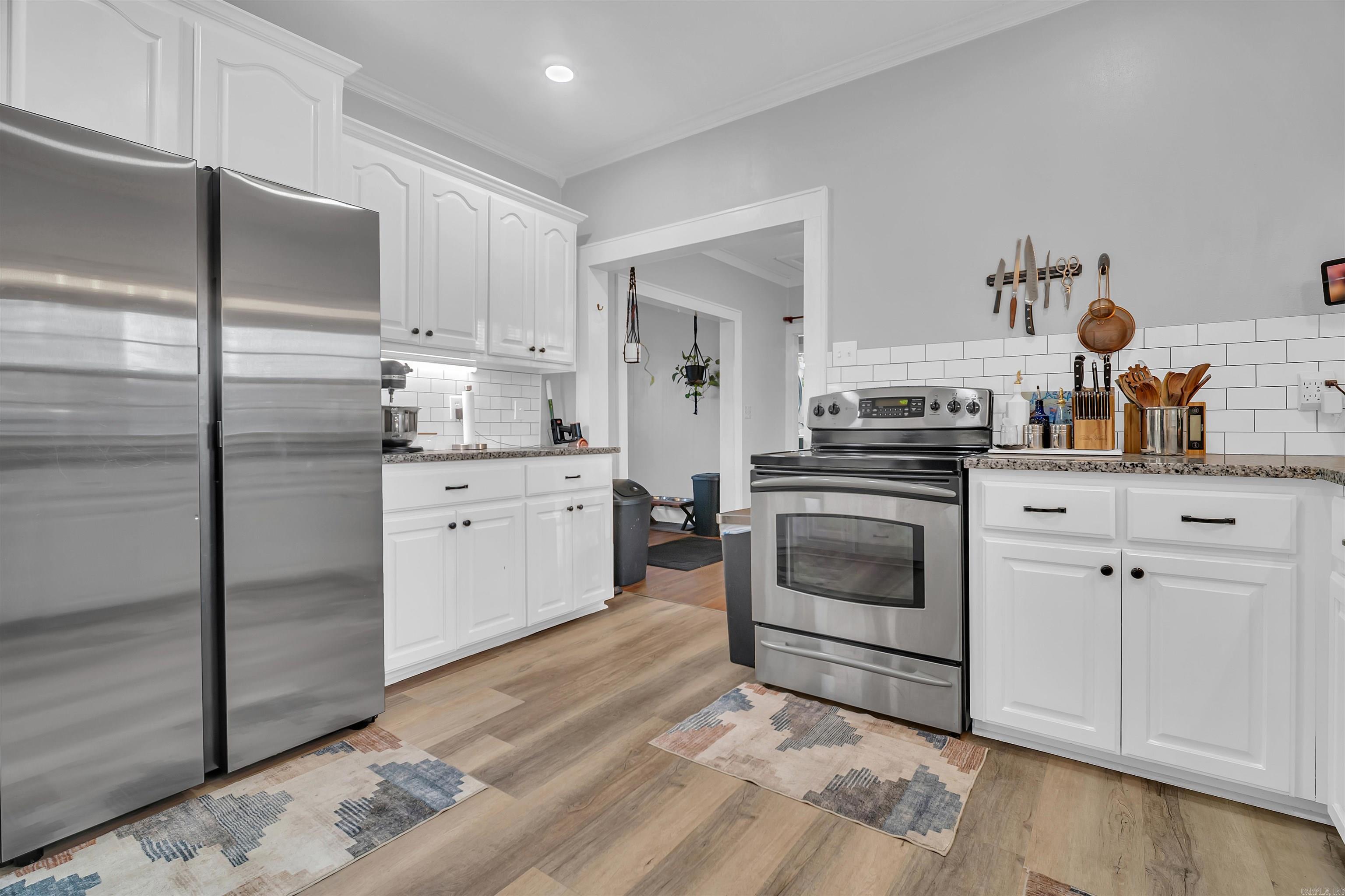 CLIFTONS ADDN - Residential