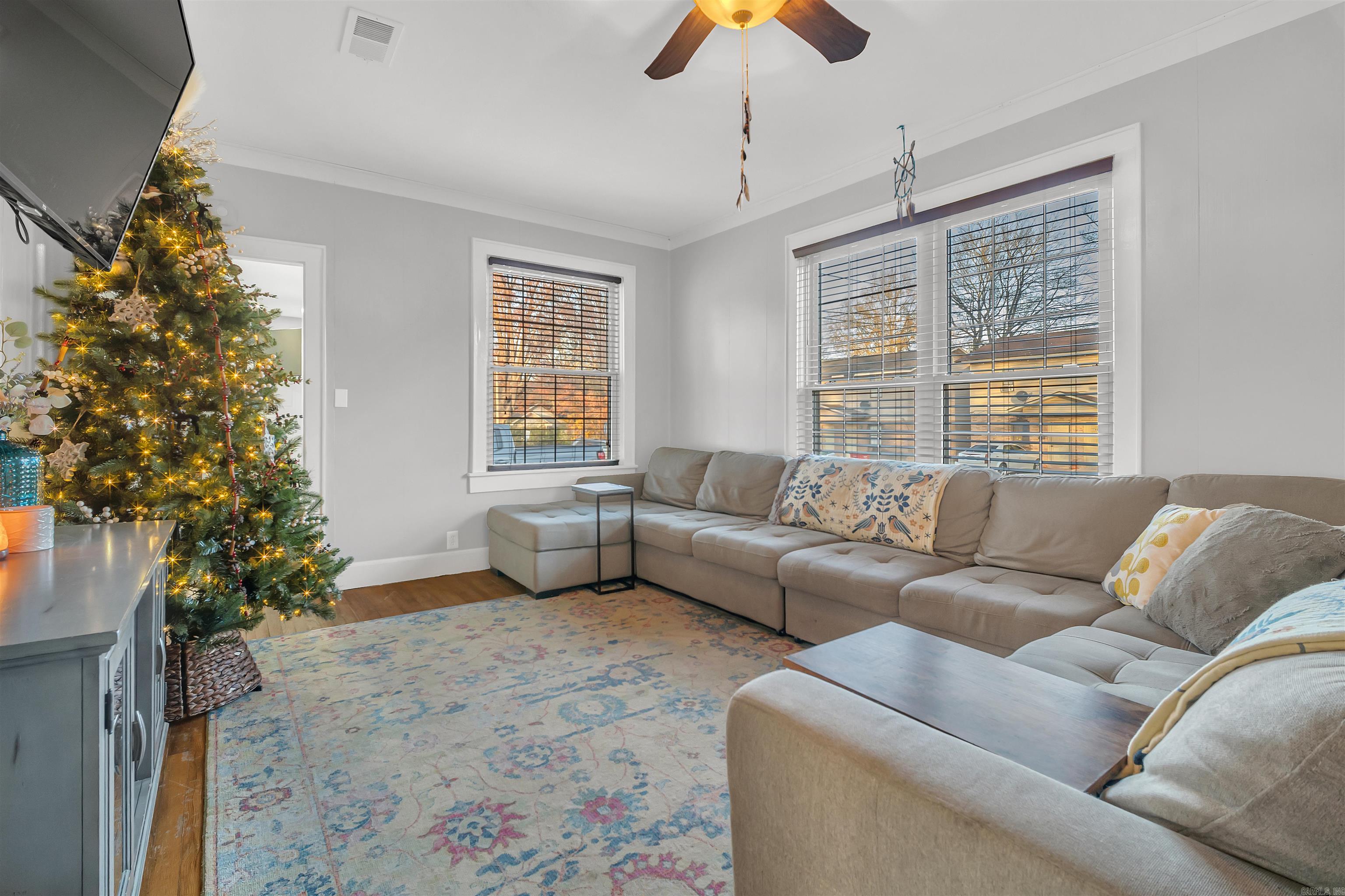 CLIFTONS ADDN - Residential