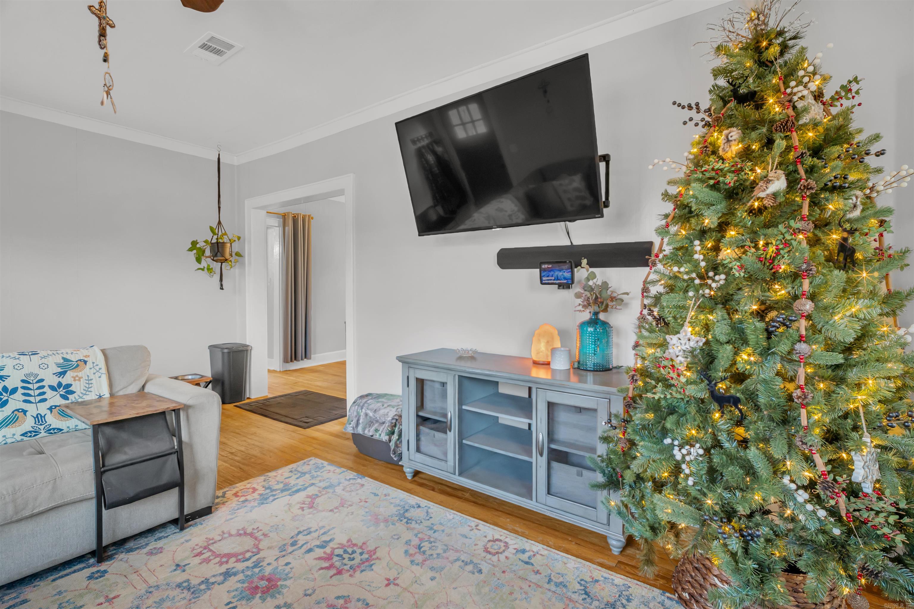 CLIFTONS ADDN - Residential