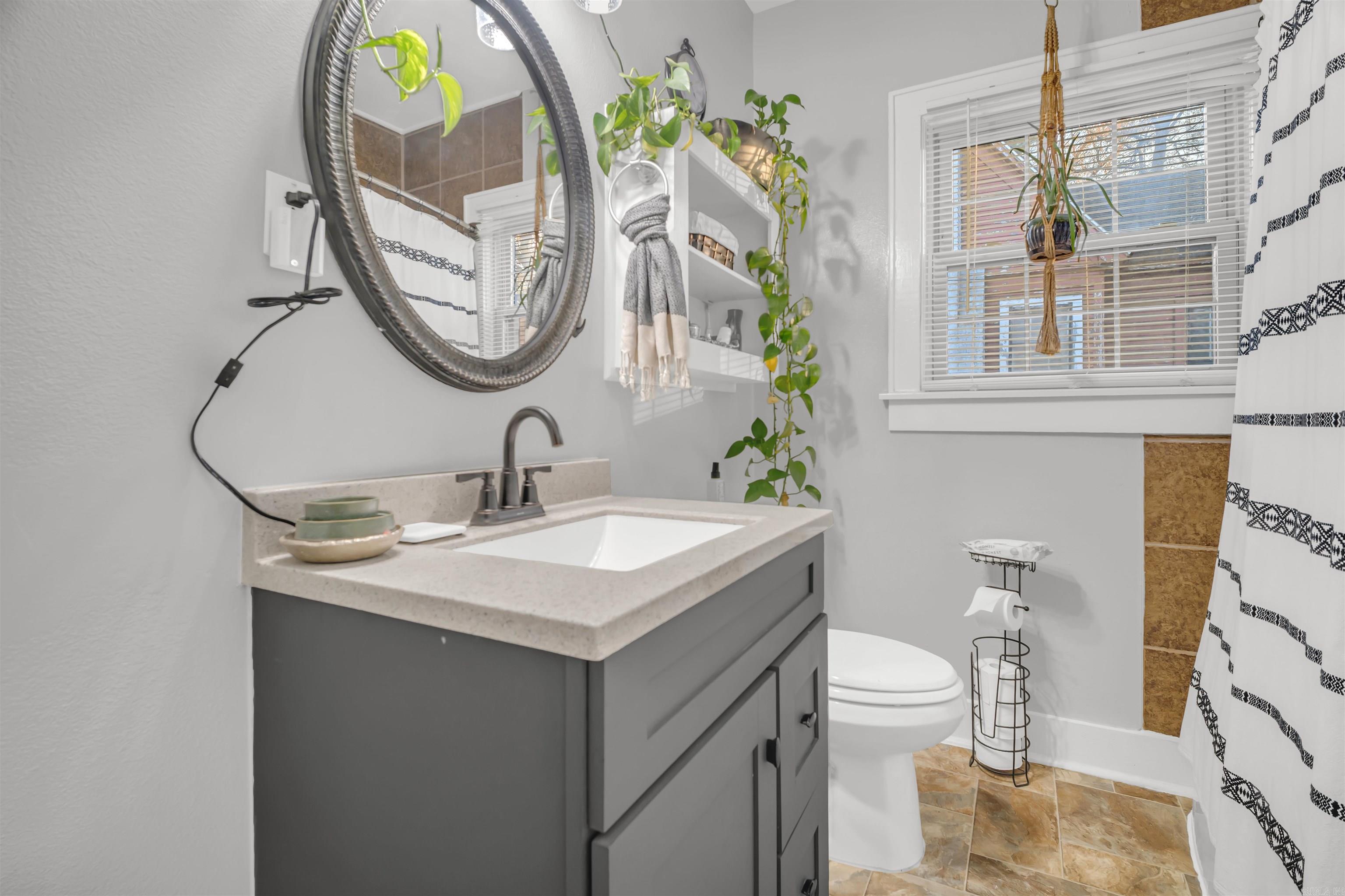 CLIFTONS ADDN - Residential