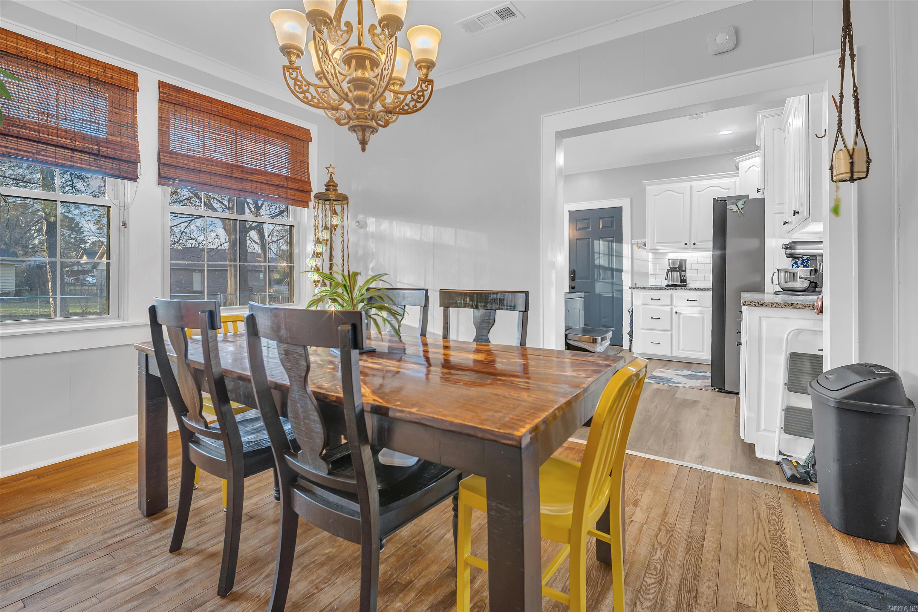 CLIFTONS ADDN - Residential