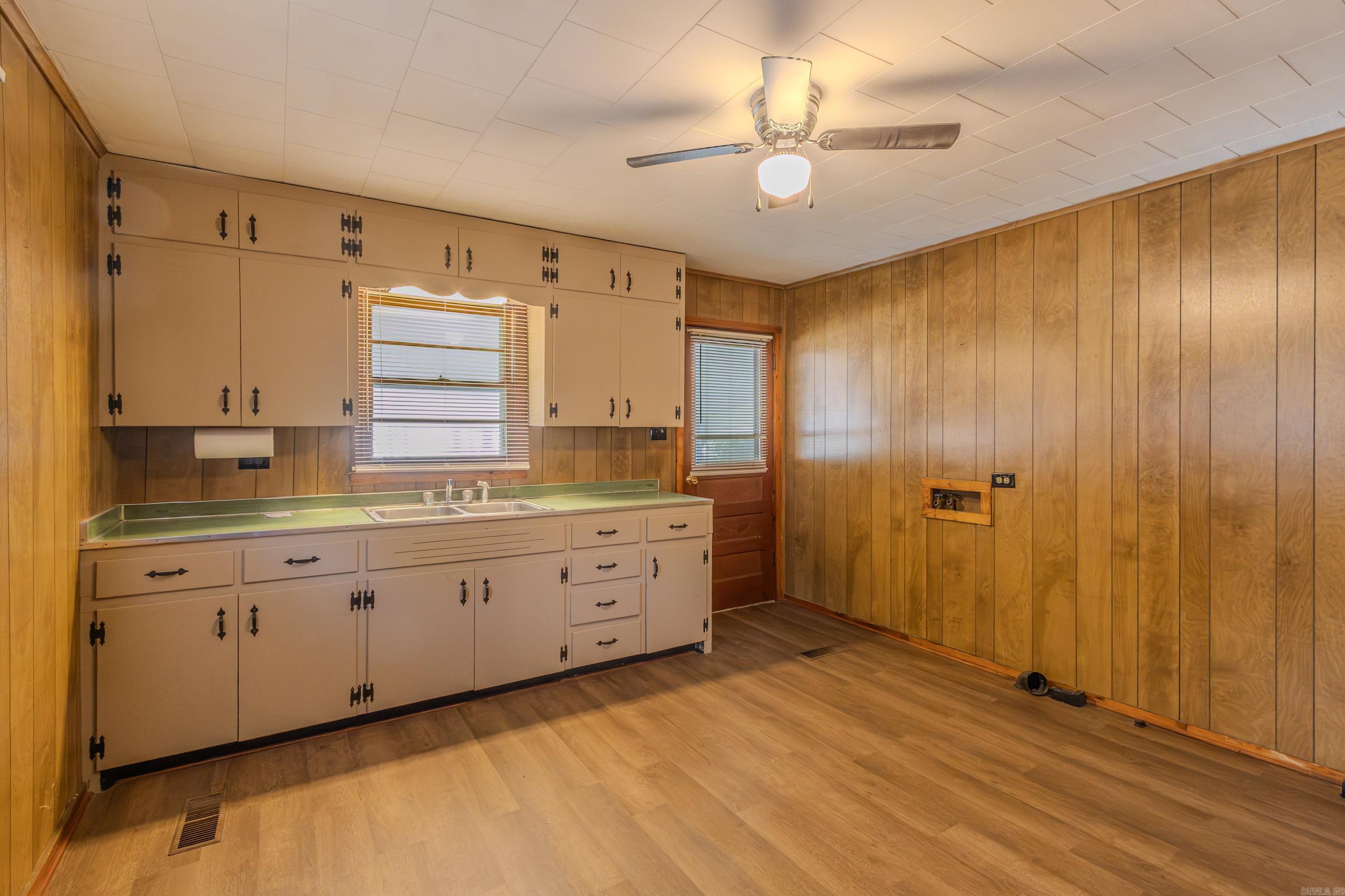 HOWELL - Residential