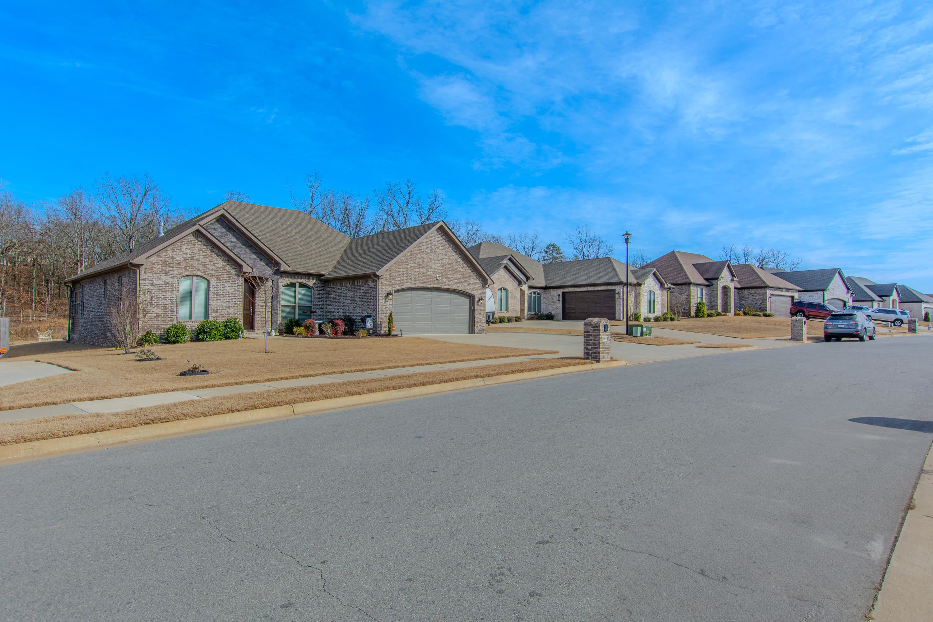 MILLERS GLENN - Residential