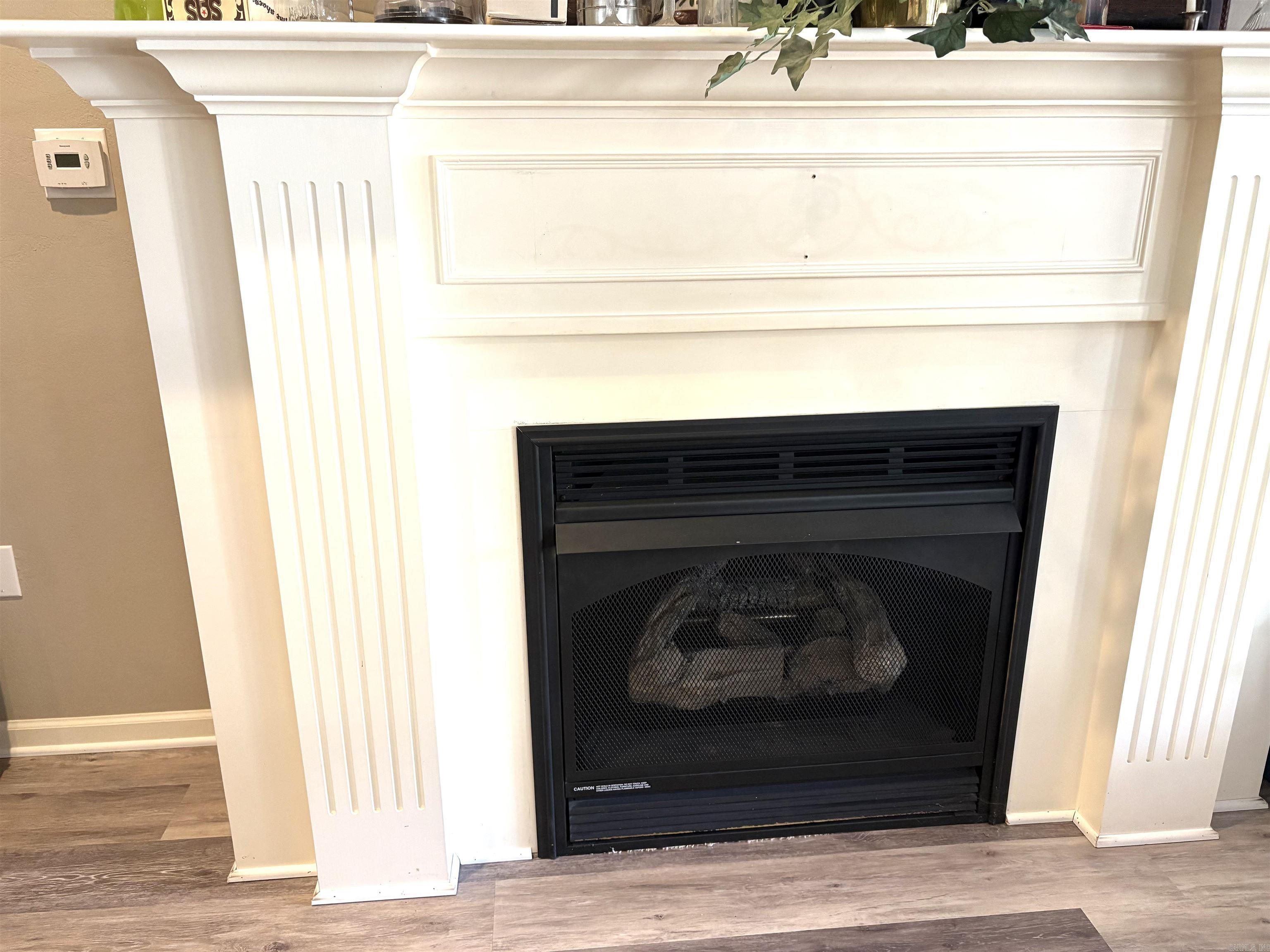 RIVER OAKS - Residential